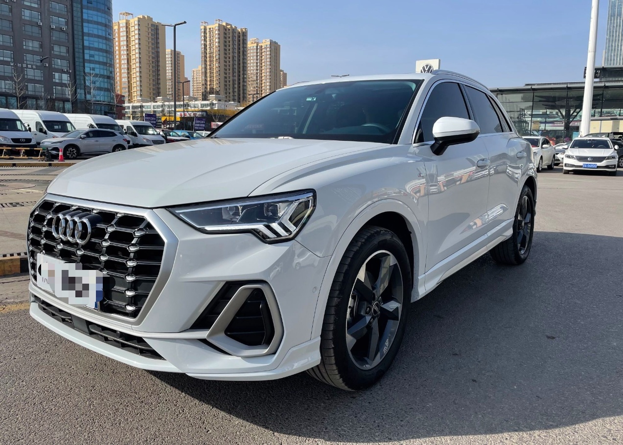 奥迪Q3 2022款 35 TFSI 时尚动感型