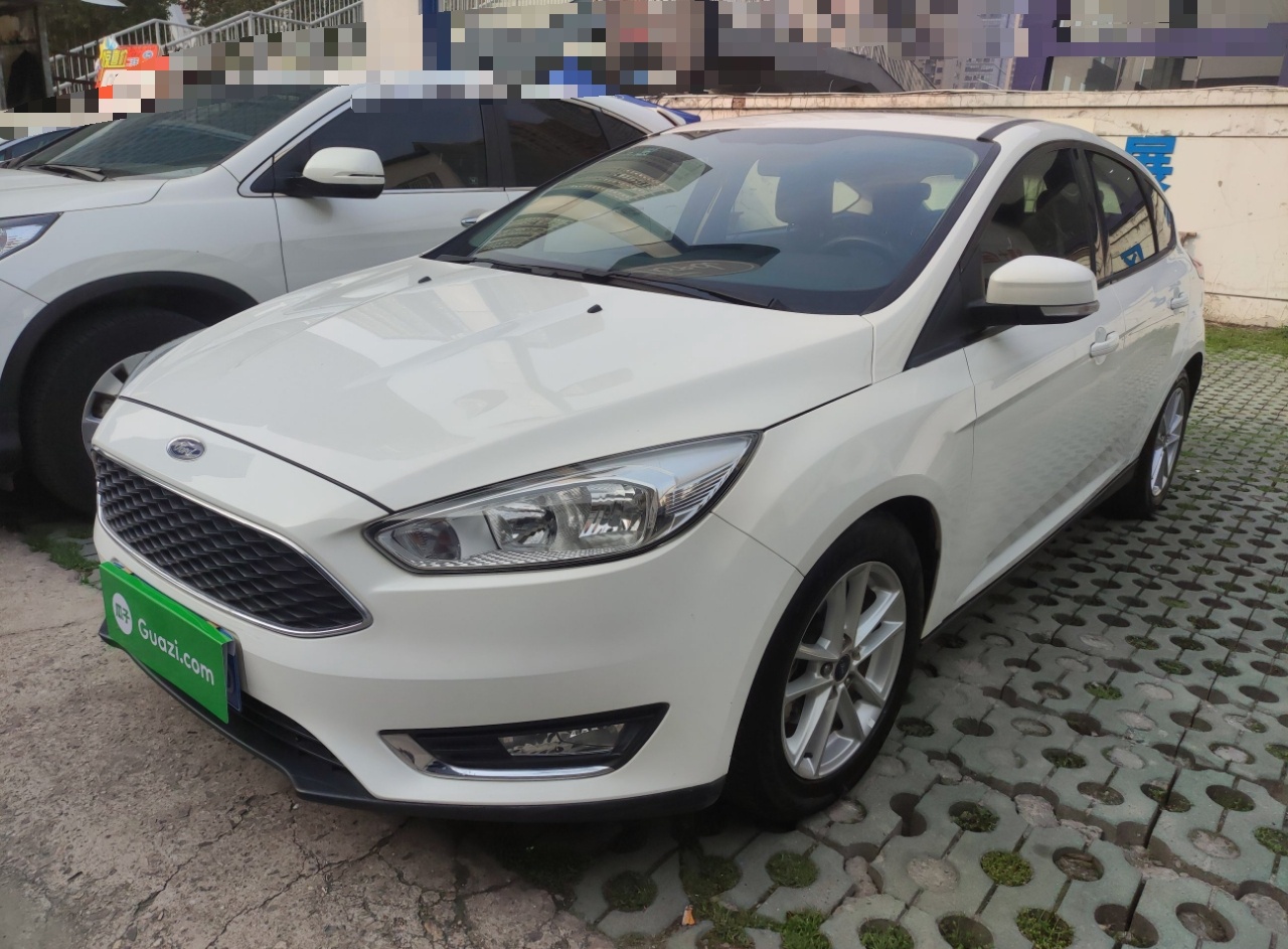 福特 福克斯 2015款 两厢 EcoBoost 125 自动超能风尚型