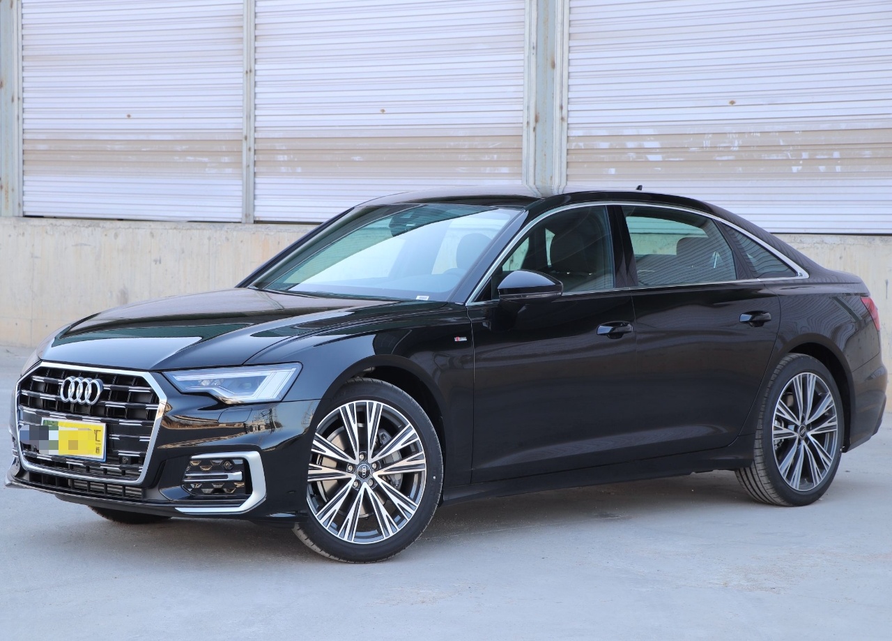 奥迪A6L 2023款 40 TFSI 豪华动感型