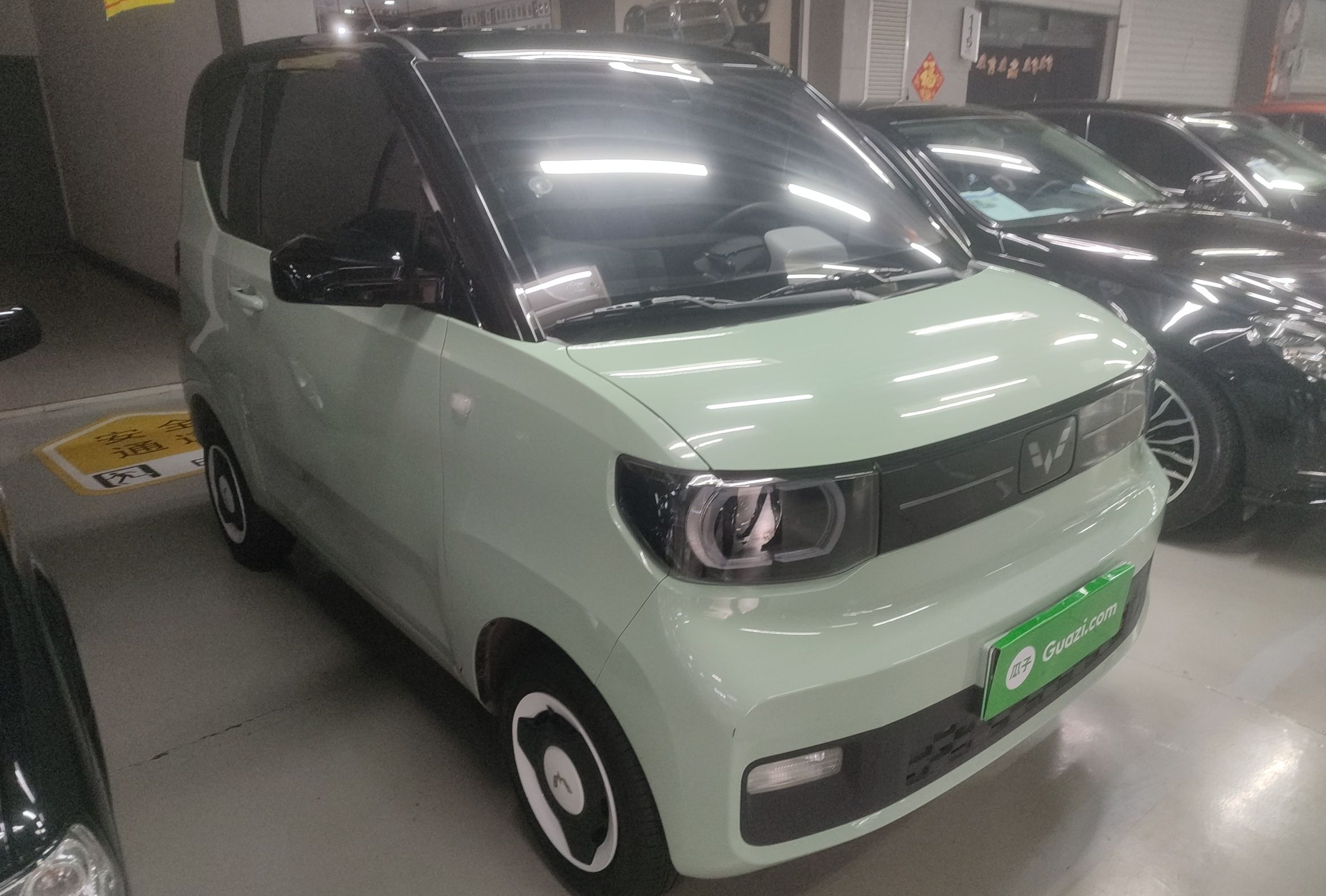 五菱汽车 宏光MINI EV 2022款 马卡龙时尚款 磷酸铁锂