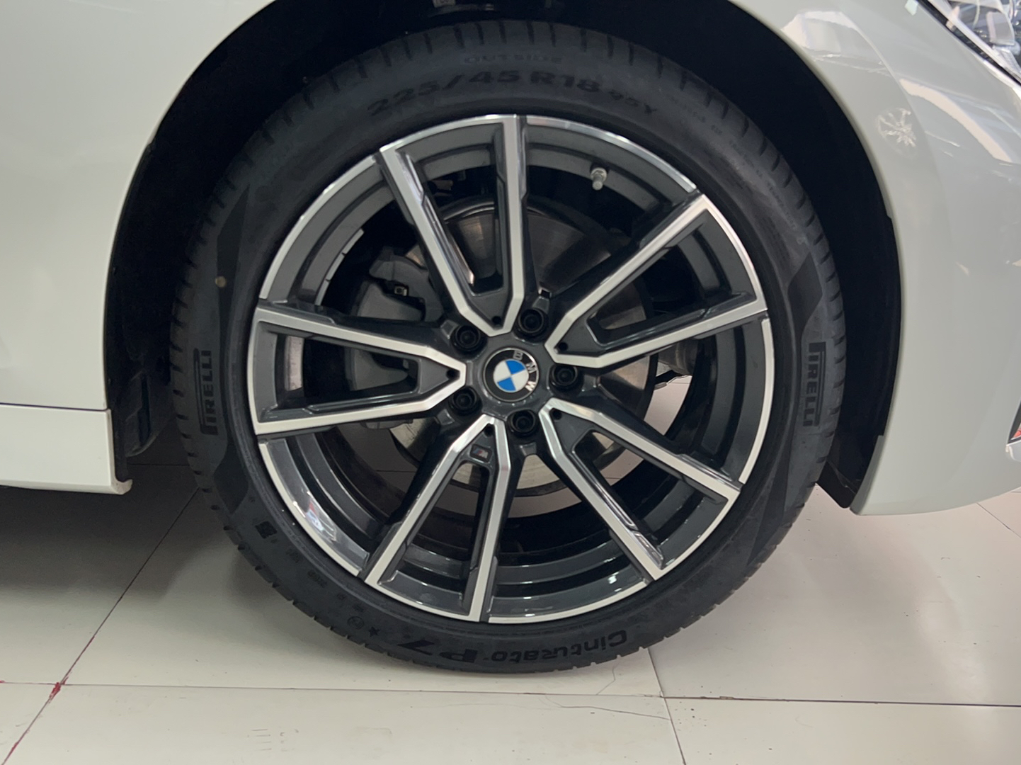 宝马3系 2022款 325Li xDrive M运动套装