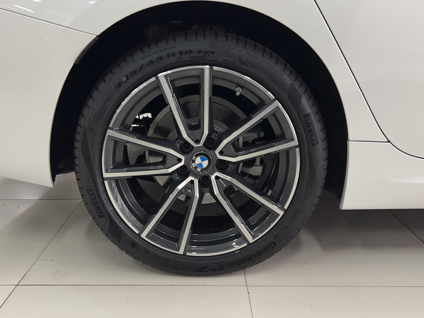 宝马3系 2022款 325Li xDrive M运动套装