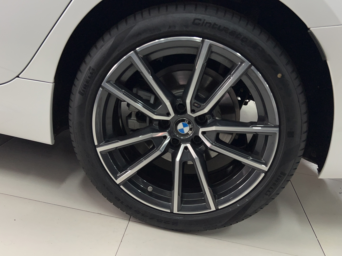 宝马3系 2022款 325Li xDrive M运动套装