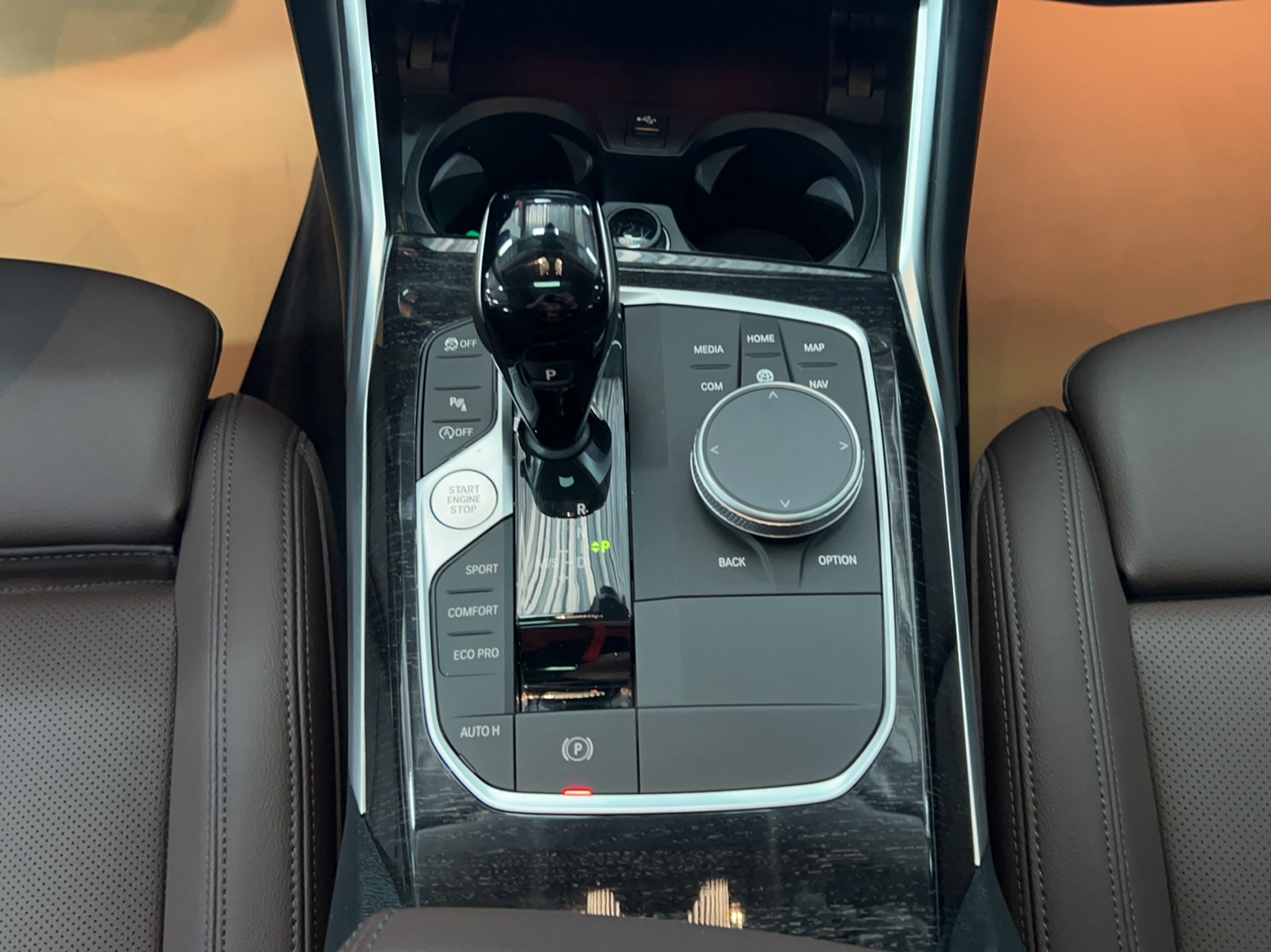 宝马3系 2022款 325Li xDrive M运动套装