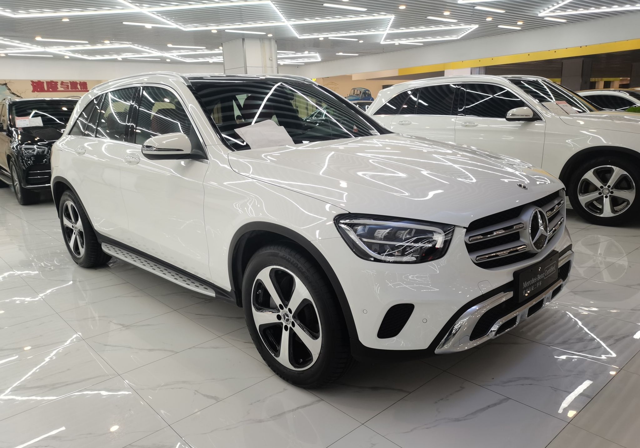 奔驰GLC级 2022款 改款二 GLC 260 L 4MATIC 动感型