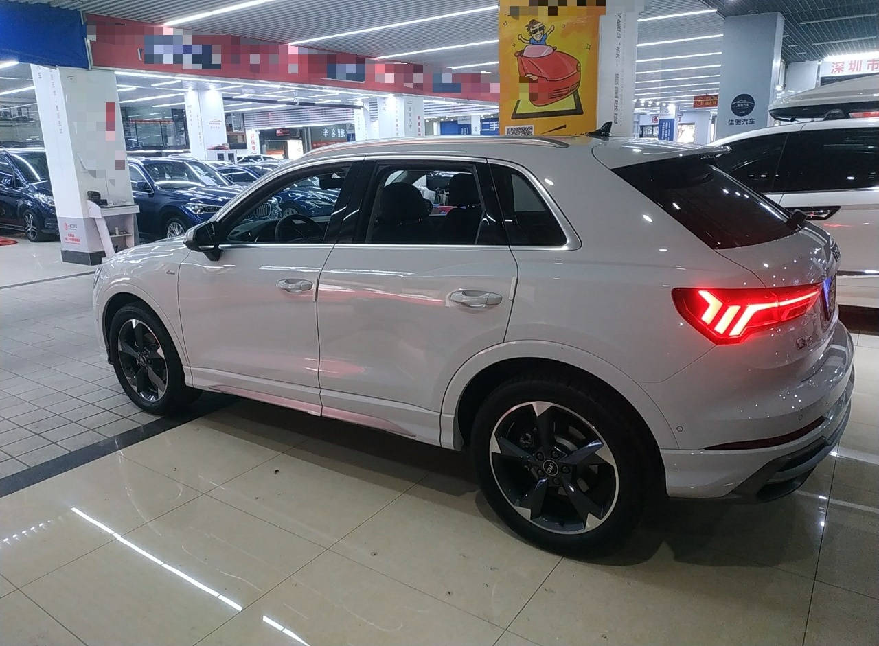 奥迪Q3 2022款 35 TFSI 时尚动感型