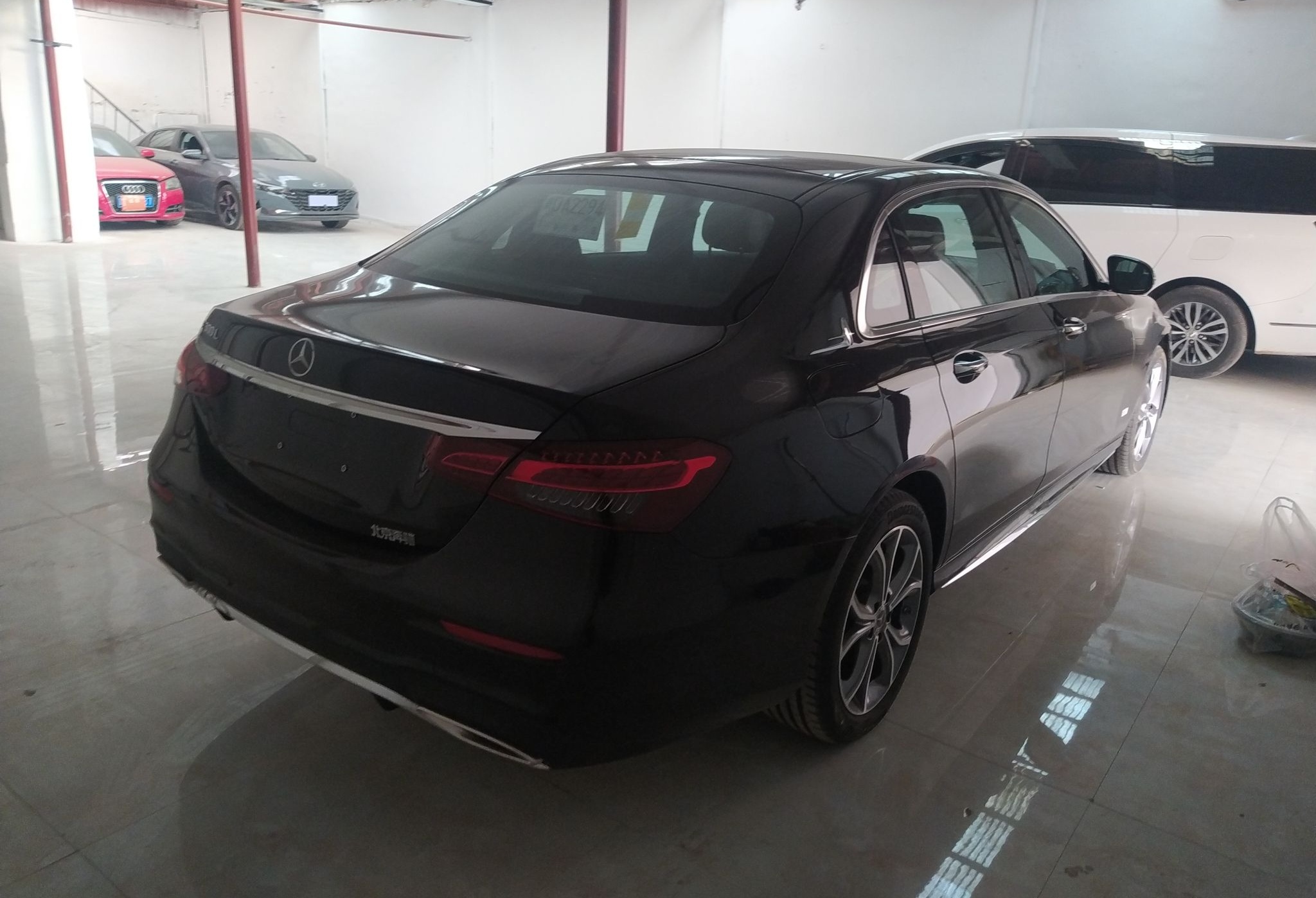 奔驰E级 2022款 改款三 E 300 L 运动豪华型