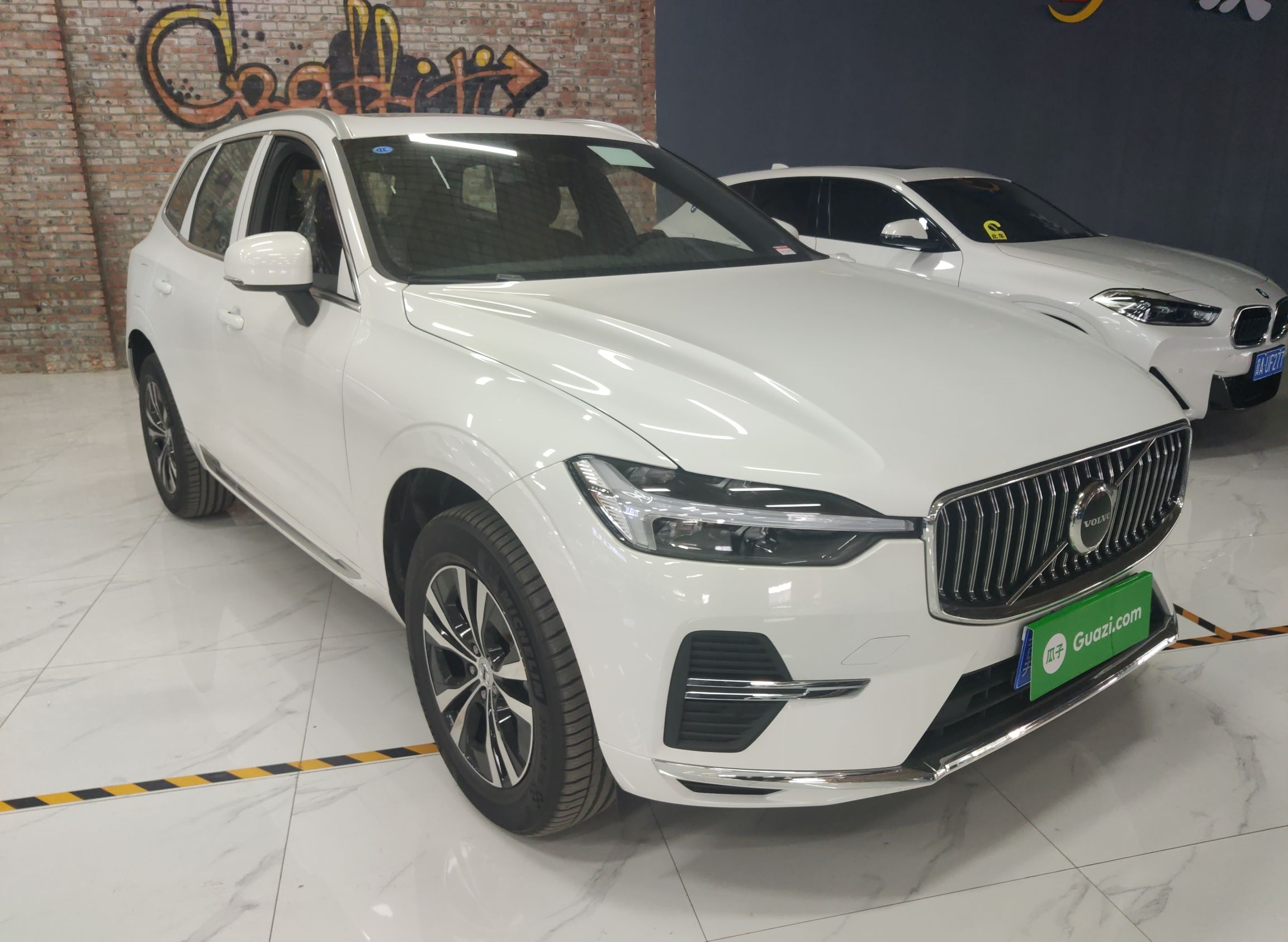 沃尔沃XC60 2023款 B5 四驱智逸豪华版