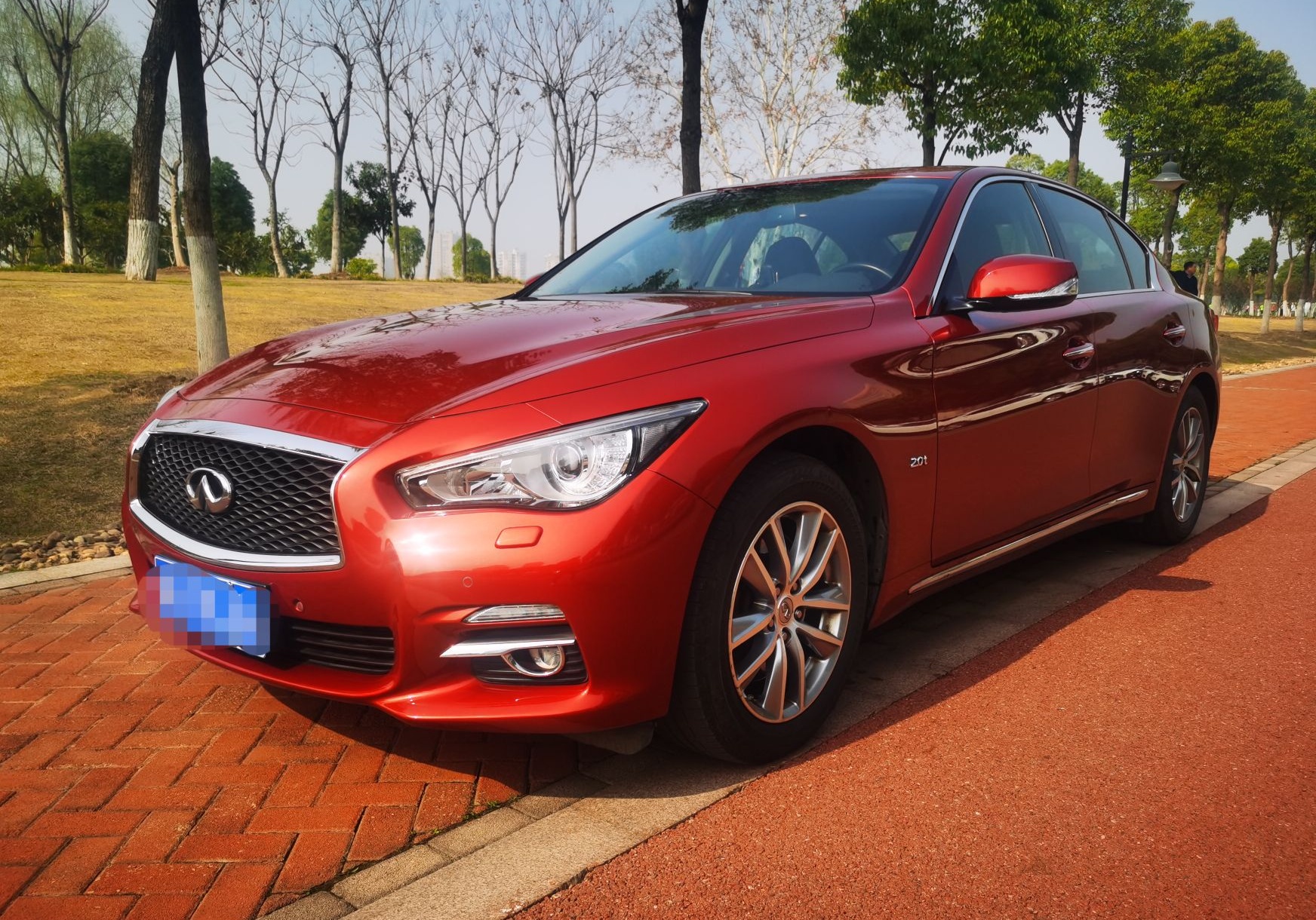 英菲尼迪Q50L 2015款 2.0T 悦享版