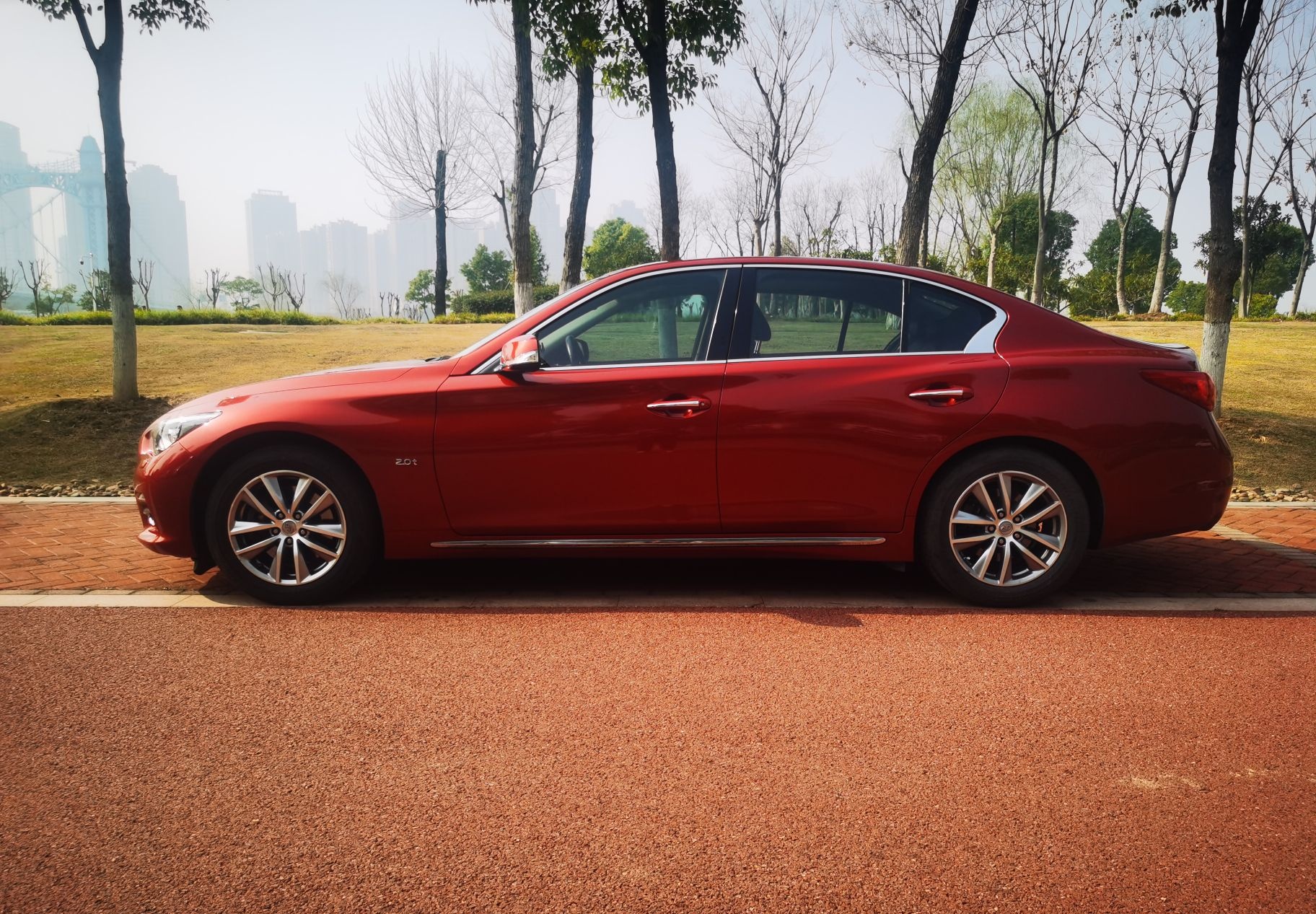 英菲尼迪Q50L 2015款 2.0T 悦享版