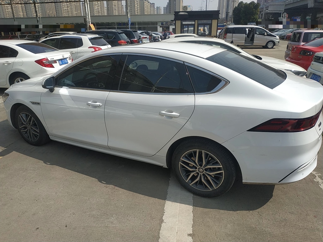 比亚迪 秦PLUS 2021款 EV 500KM 豪华型