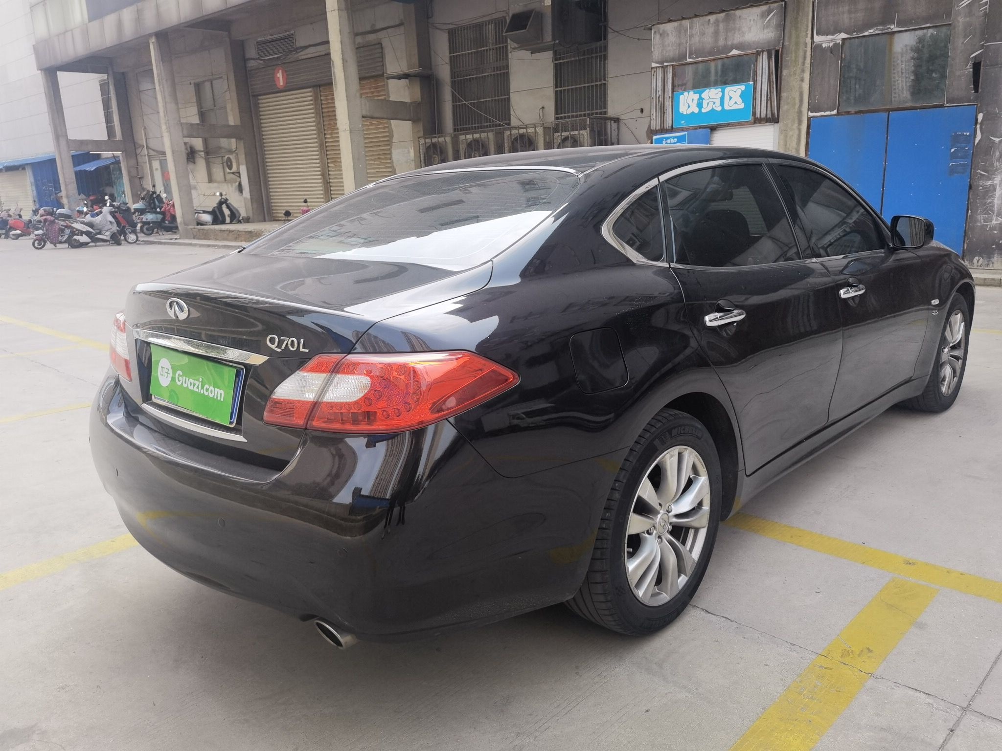 英菲尼迪Q70L 2013款 Q70L 2.5L 舒适版(进口)