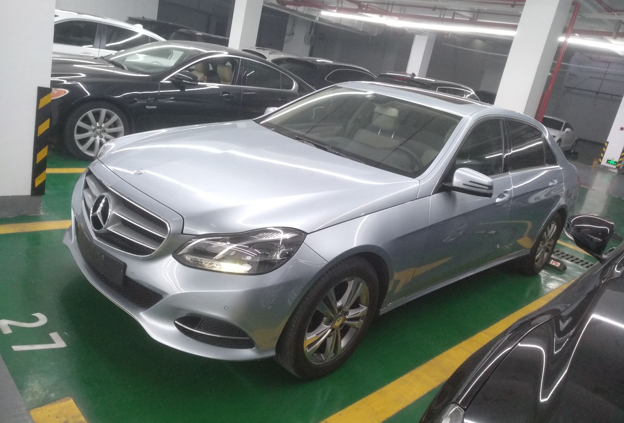 奔驰E级 2014款 E 260 L 运动型