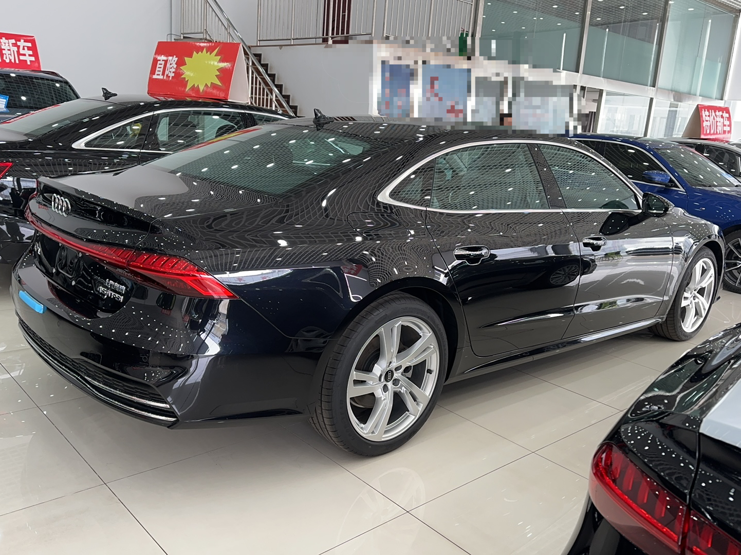 奥迪A7L 2022款 45 TFSI S-line 筑梦未来版