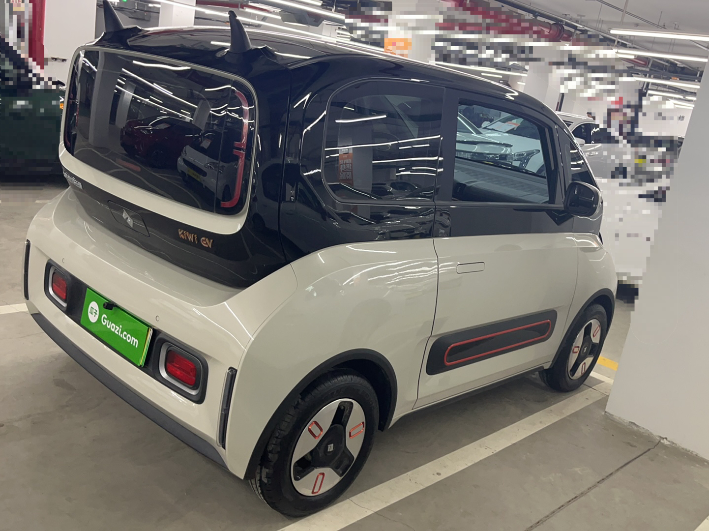 宝骏KiWi EV 2022款 设计师轻享版 三元锂