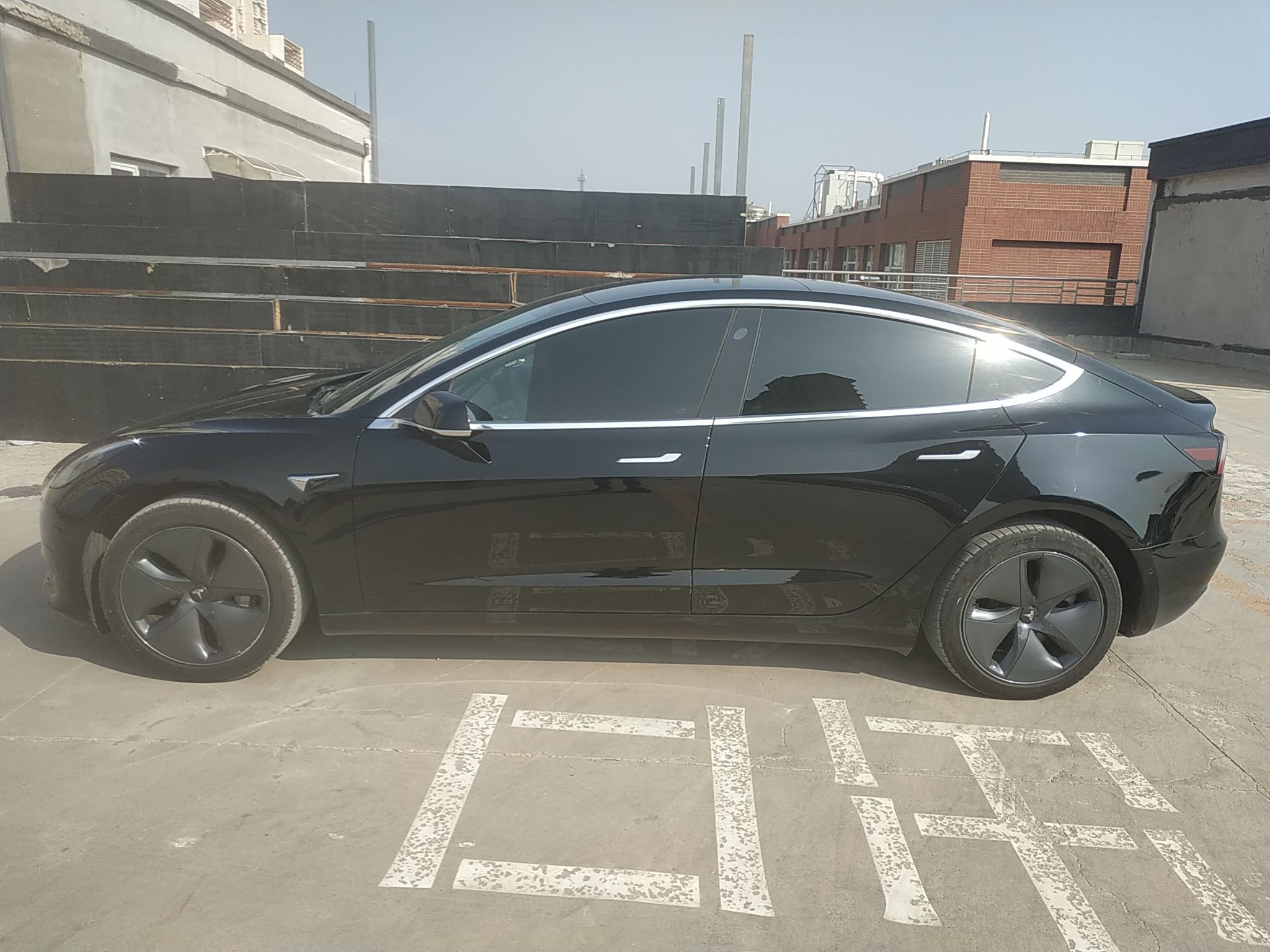 特斯拉 Model 3 2020款 标准续航后驱升级版