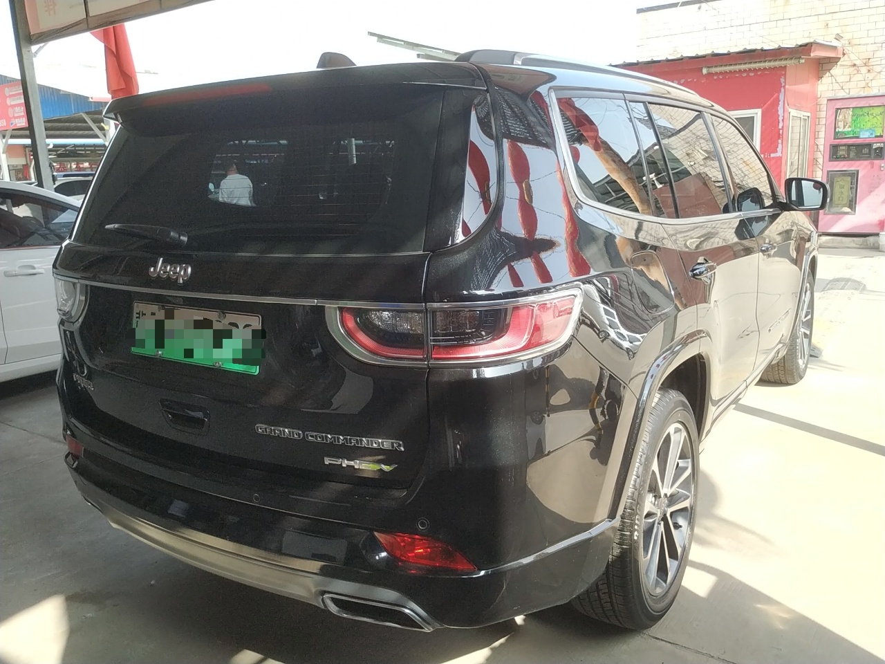 Jeep 大指挥官PHEV 2020款 2.0T 插电混动精英版