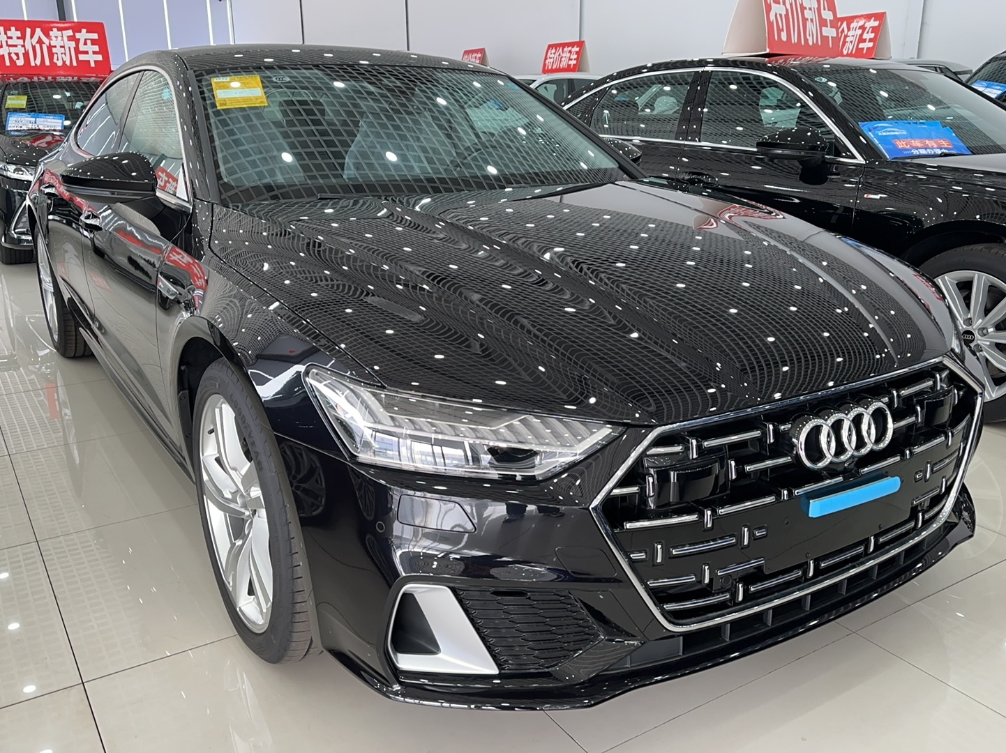 奥迪A7L 2022款 45 TFSI S-line 筑梦未来版