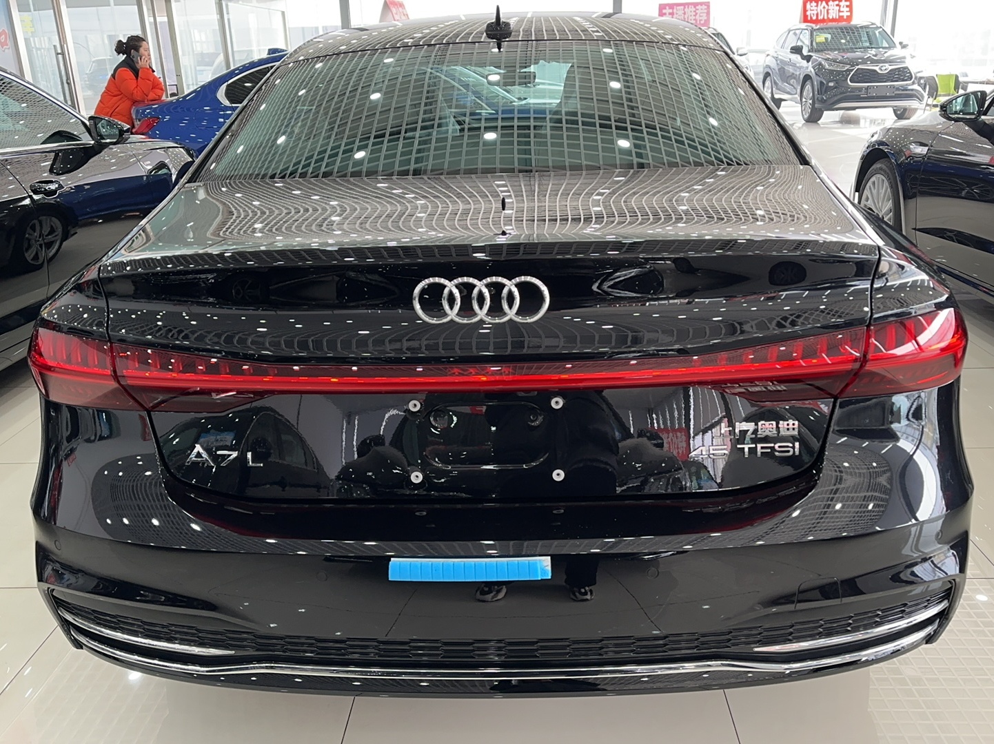 奥迪A7L 2022款 45 TFSI S-line 筑梦未来版