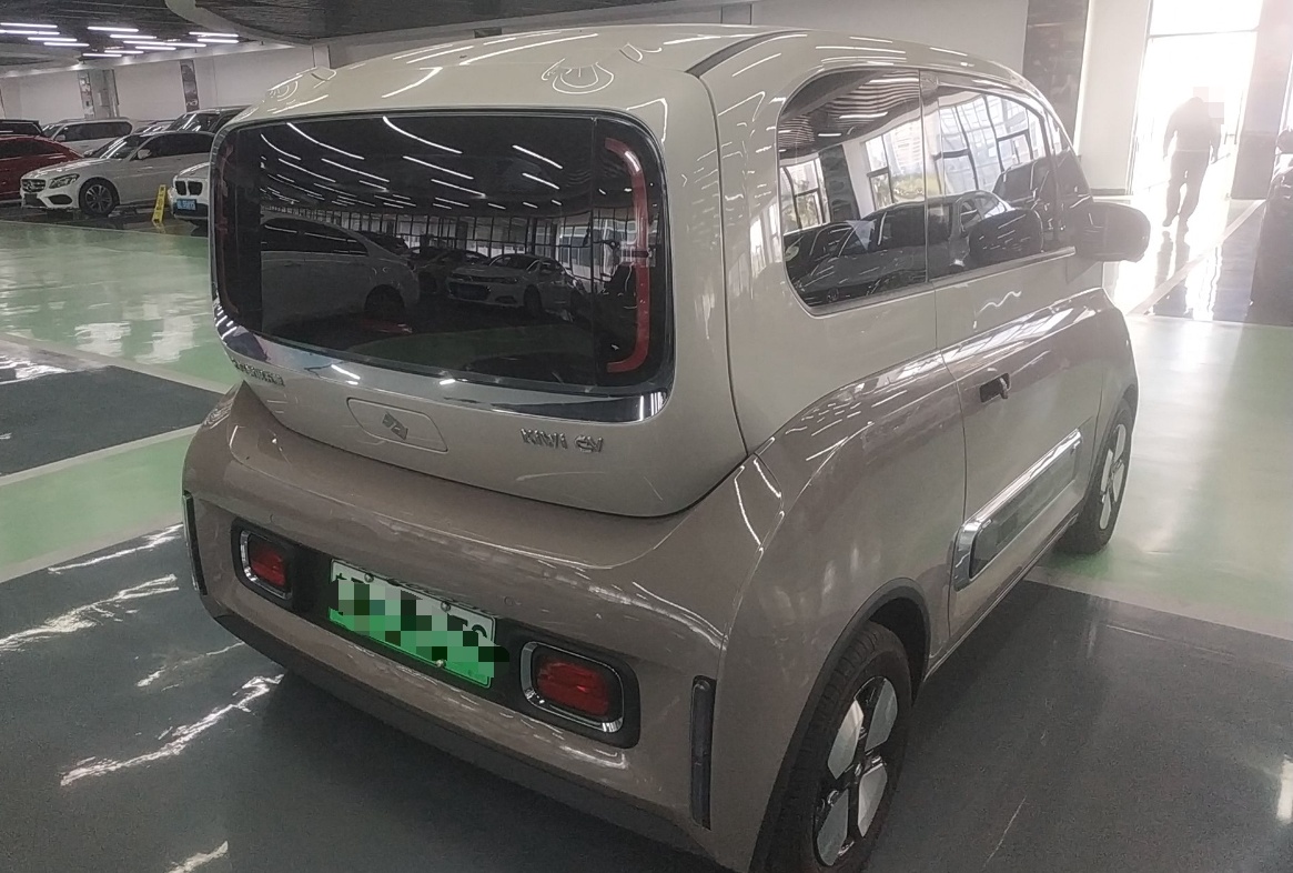 宝骏KiWi EV 2023款 智奢版 三元理