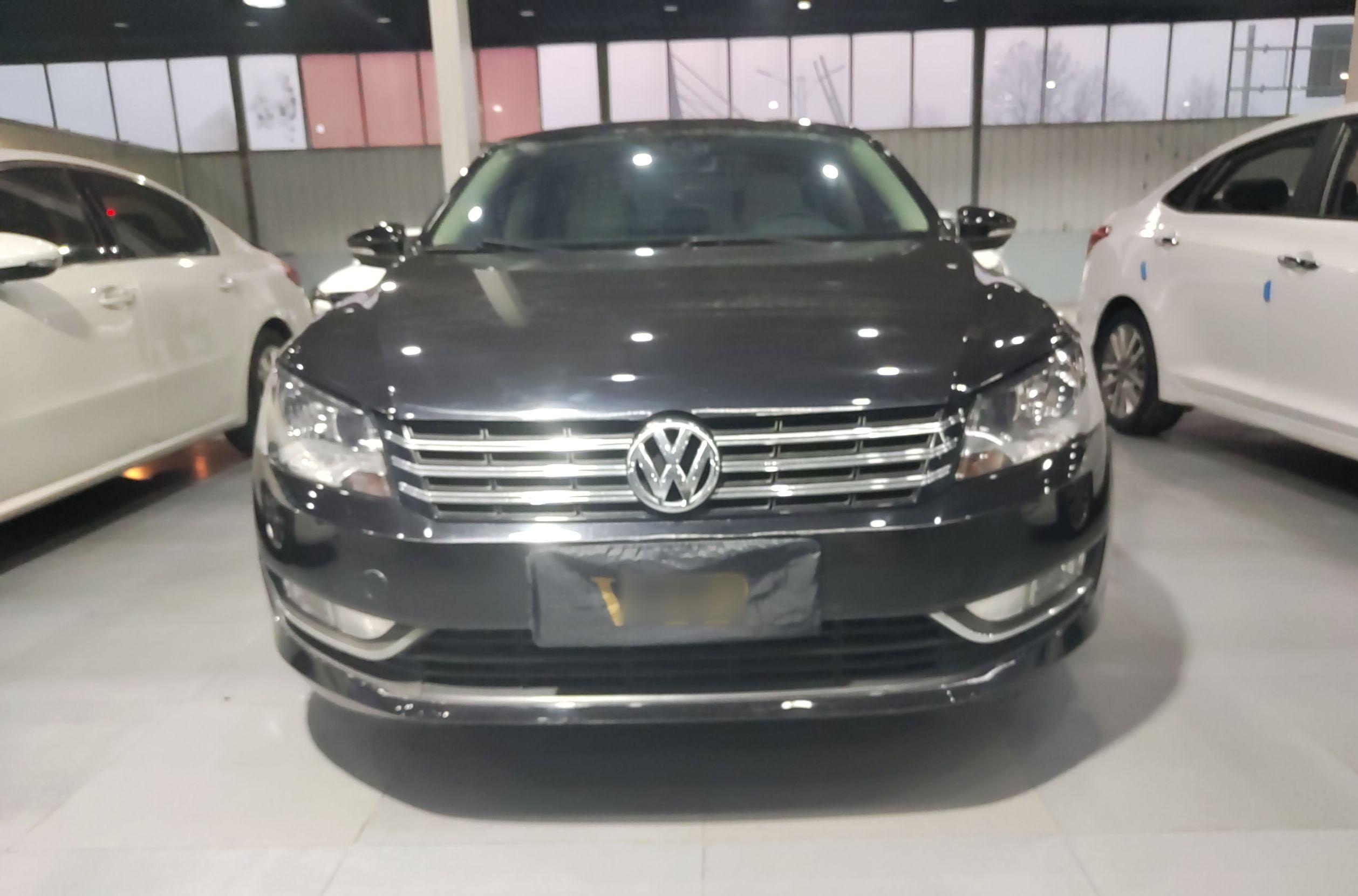 大众 帕萨特 2015款 1.8TSI DSG尊荣版