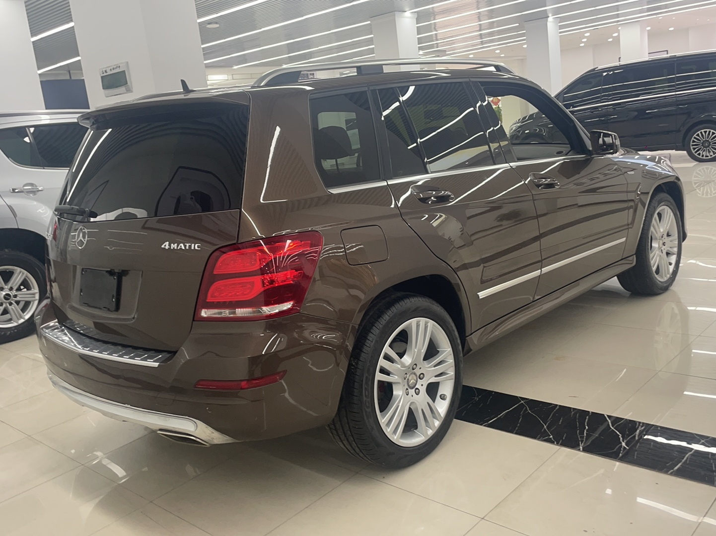 奔驰GLK级 2015款 GLK 260 4MATIC 动感型 极致版