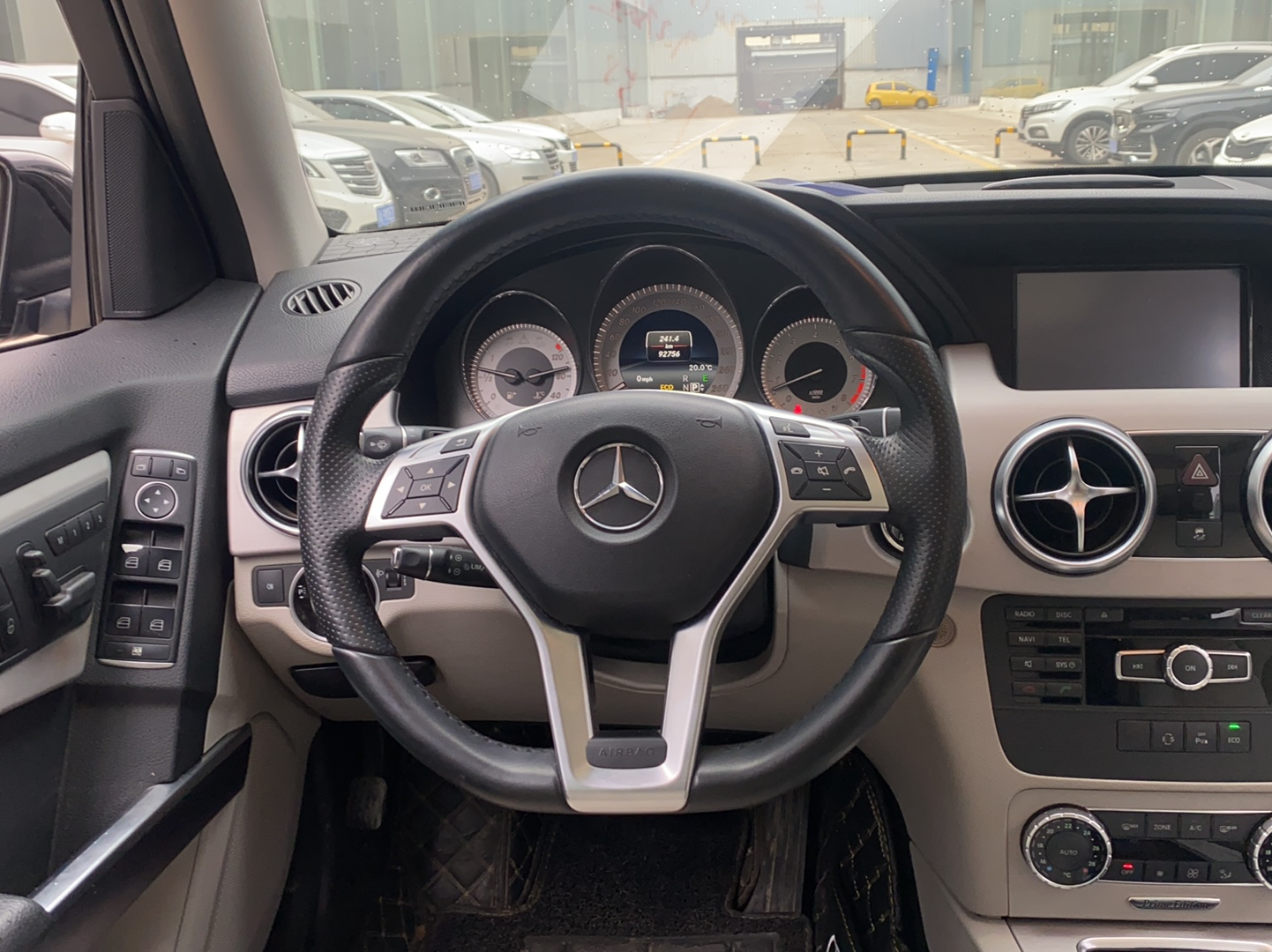 奔驰GLK级 2015款 GLK 260 4MATIC 动感型 极致版