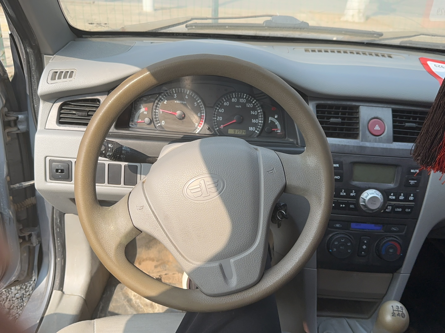 一汽 夏利N5 2011款 1.3L 手动豪华型