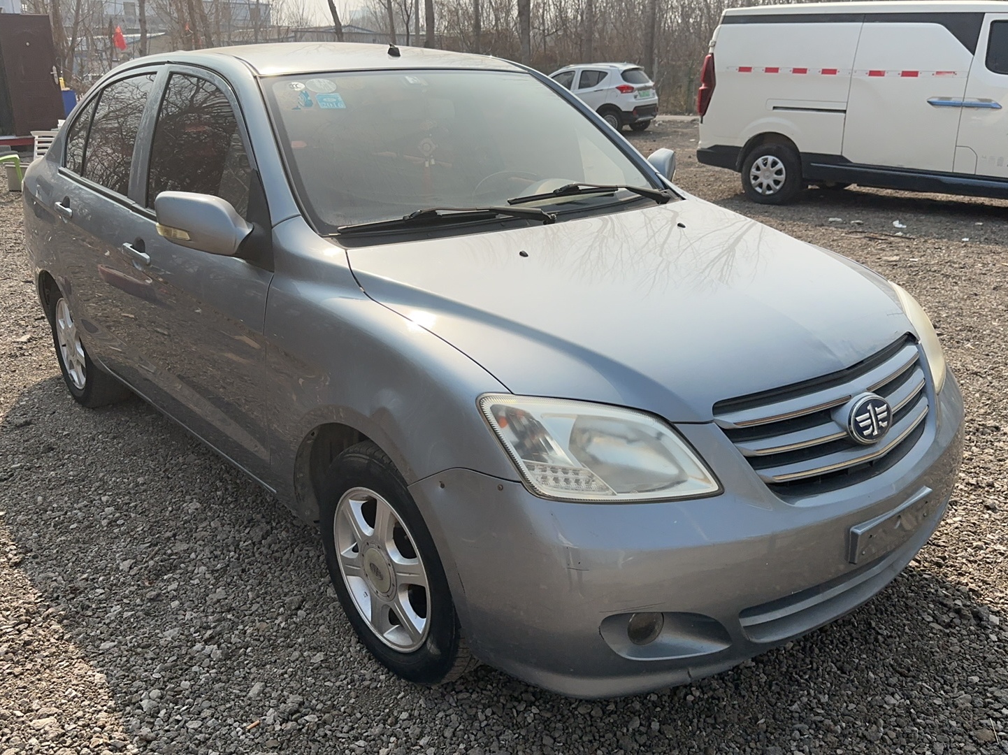 一汽 夏利N5 2011款 1.3L 手动豪华型