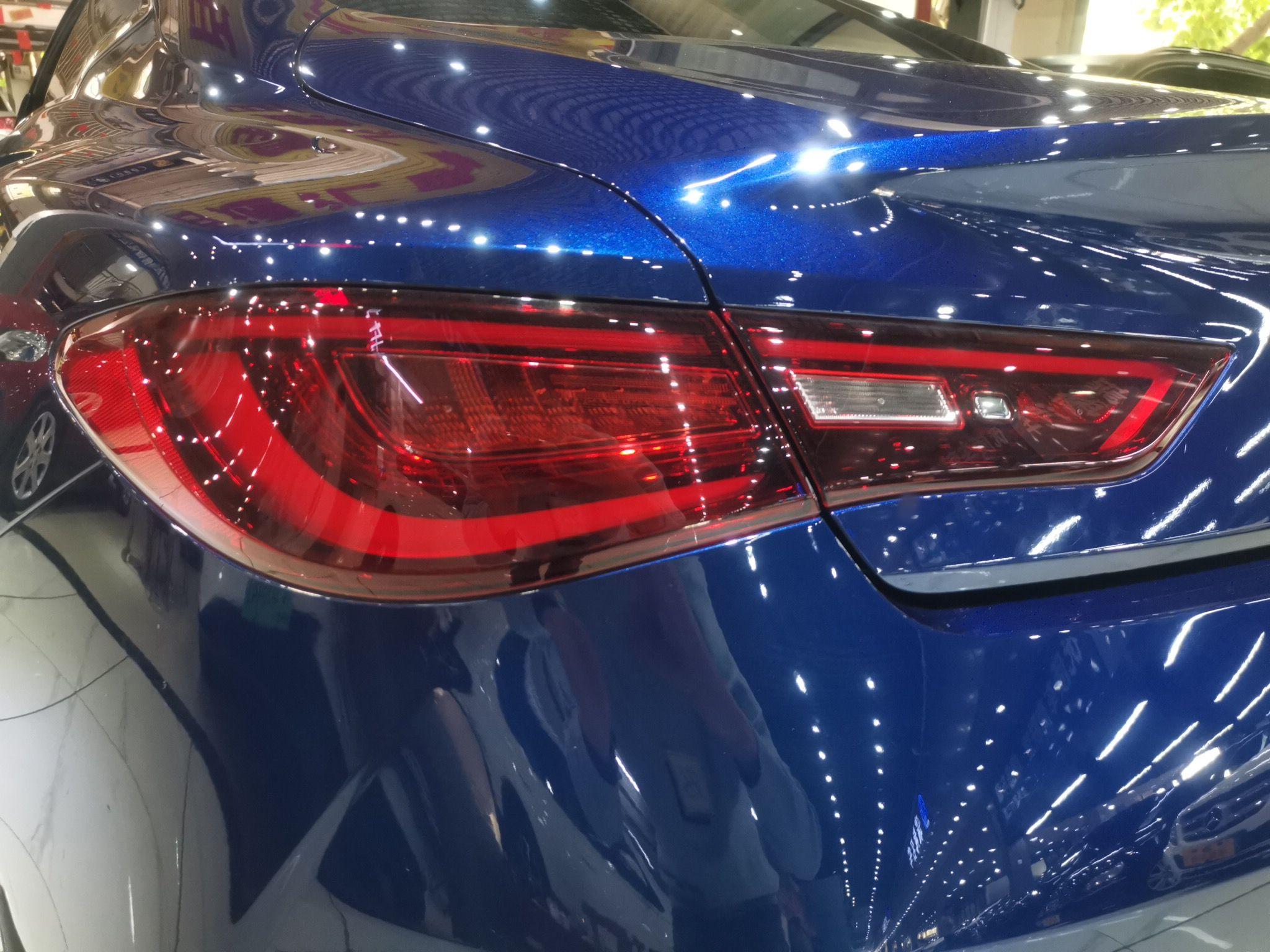 英菲尼迪Q60 2019款 S 2.0T 豪华运动版(进口)