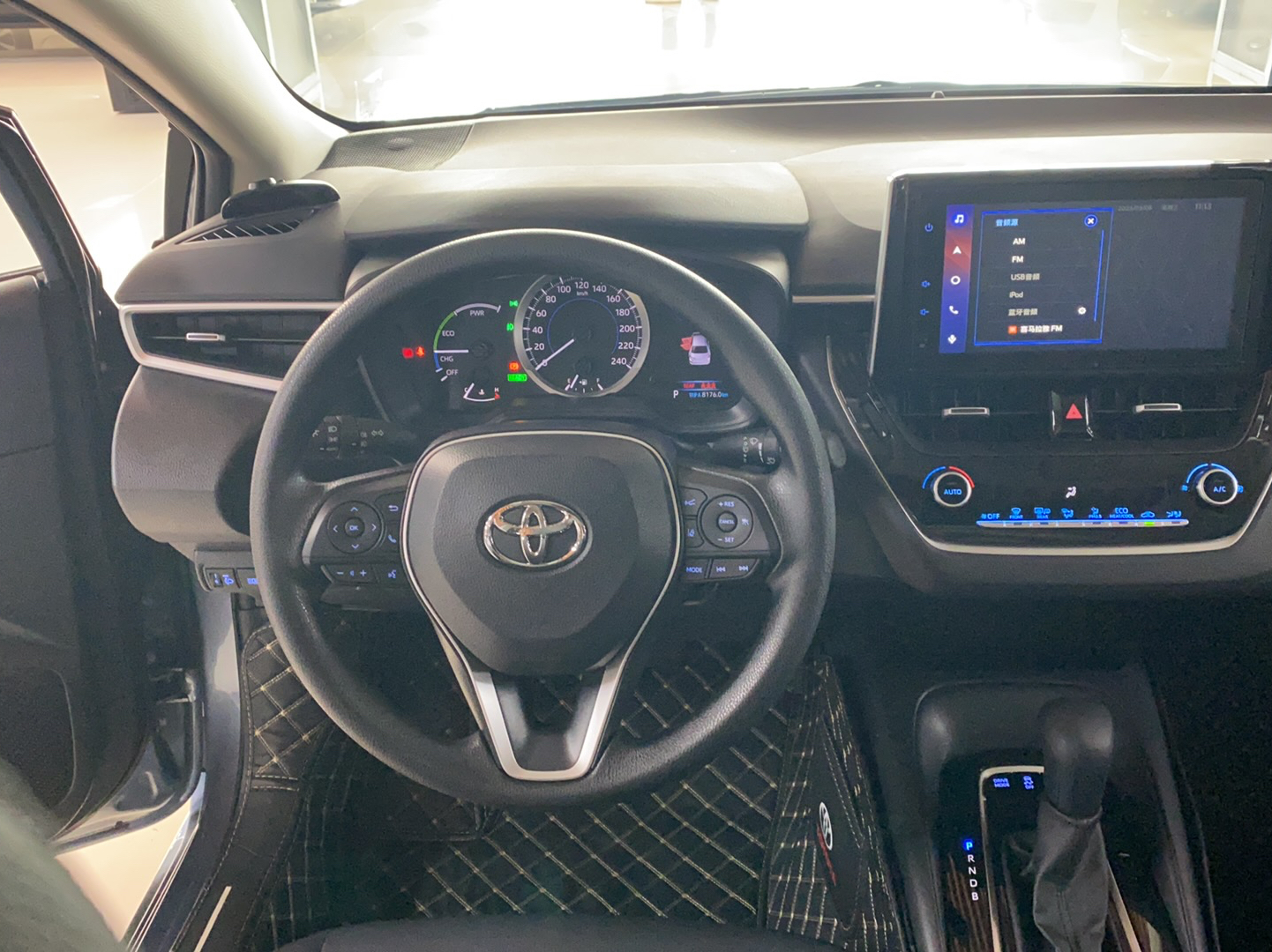 丰田 卡罗拉 2021款 双擎 1.8L E-CVT精英版