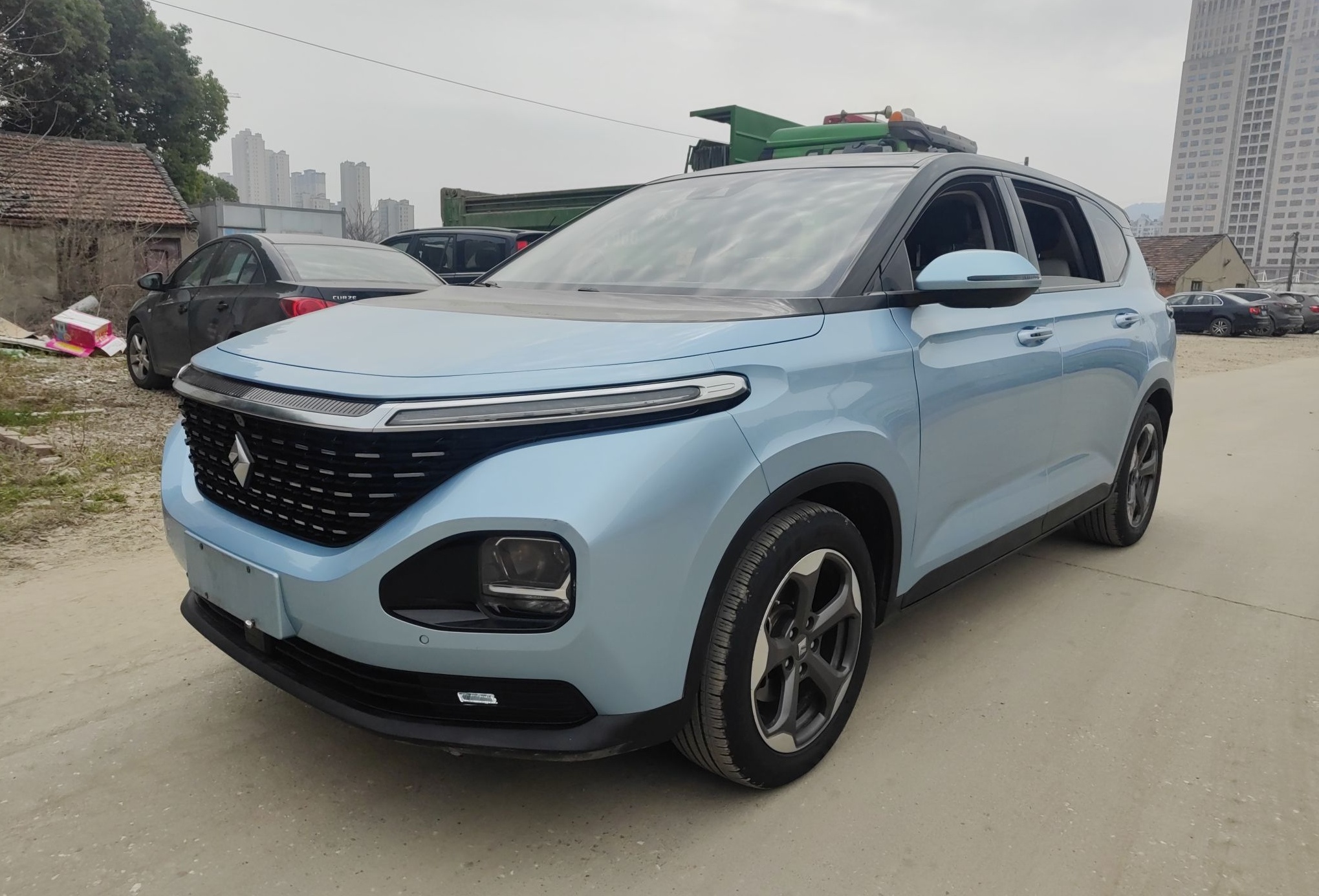 新宝骏 宝骏RM-5 2019款 1.5T CVT 24小时在线尊贵型 6座