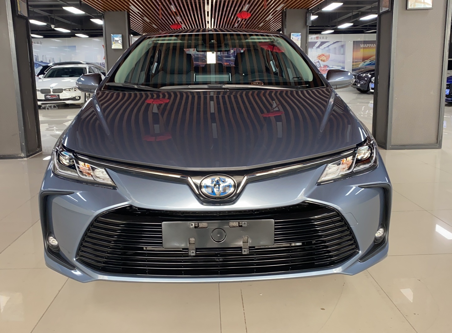 丰田 卡罗拉 2021款 双擎 1.8L E-CVT精英版