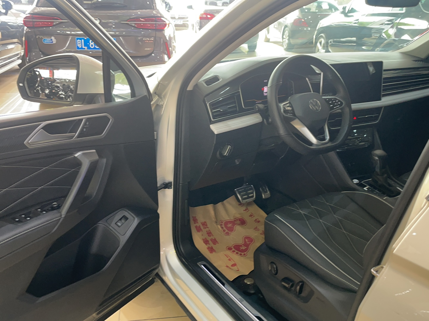 大众 途观L 2022款 330TSI 自动两驱R-Line越享版