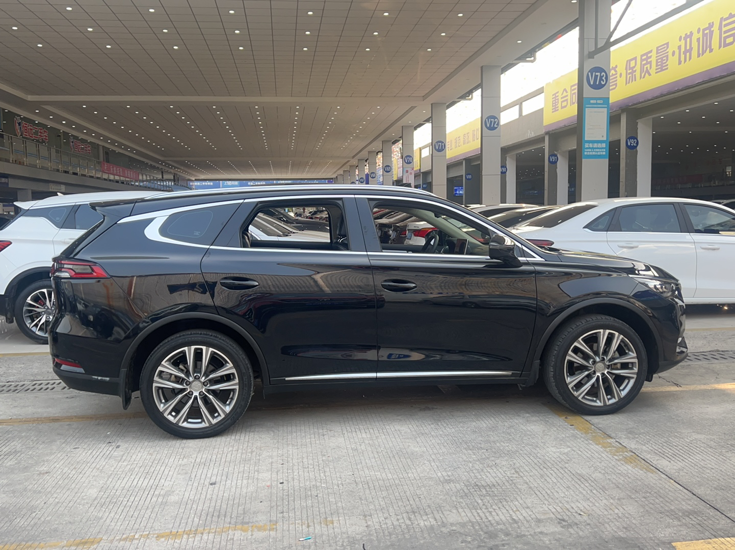 比亚迪 唐 2019款 2.0T 自动智联尊荣型 7座 国VI