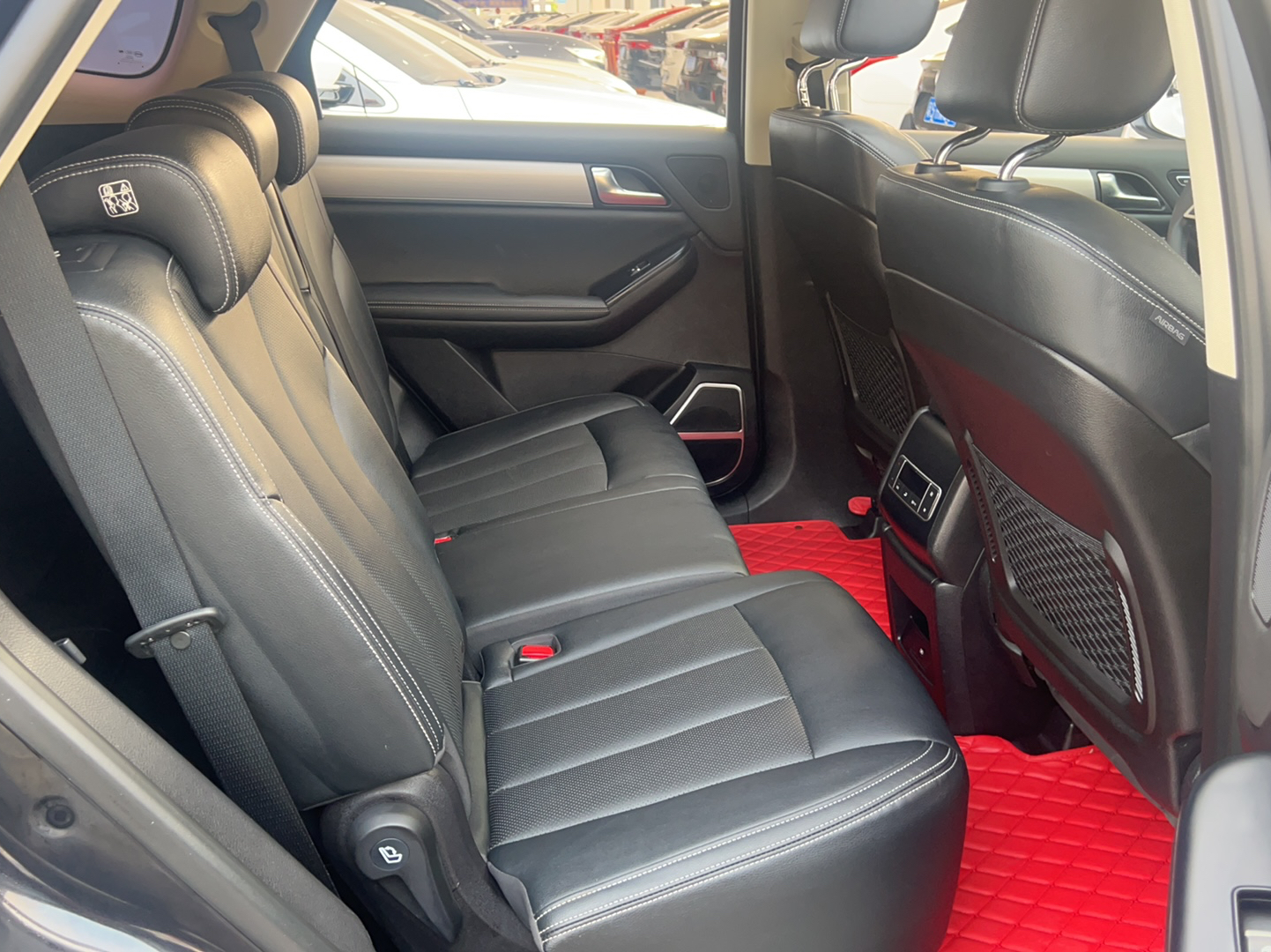 比亚迪 唐 2019款 2.0T 自动智联尊荣型 7座 国VI