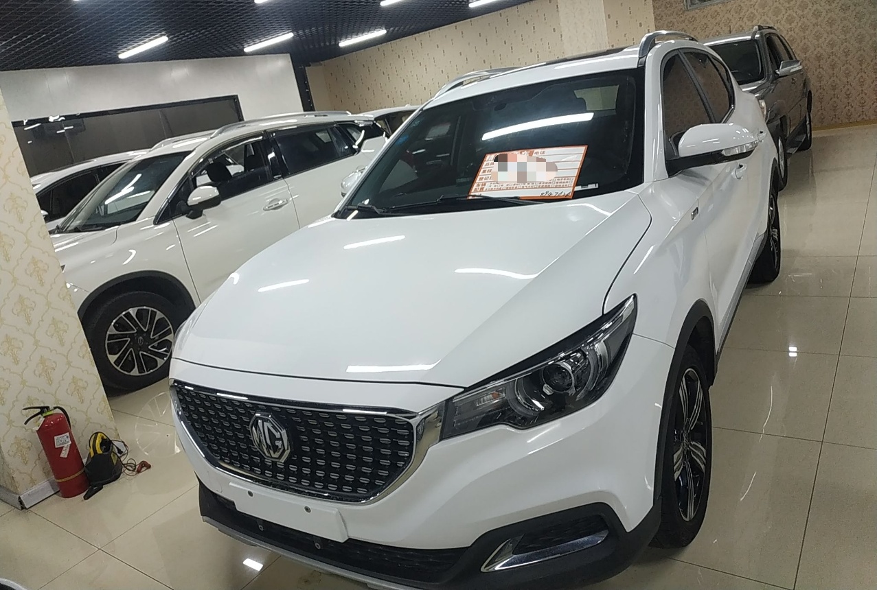 名爵ZS 2020款 全球百万畅销款 1.5L 手动65寸巨幕天窗版