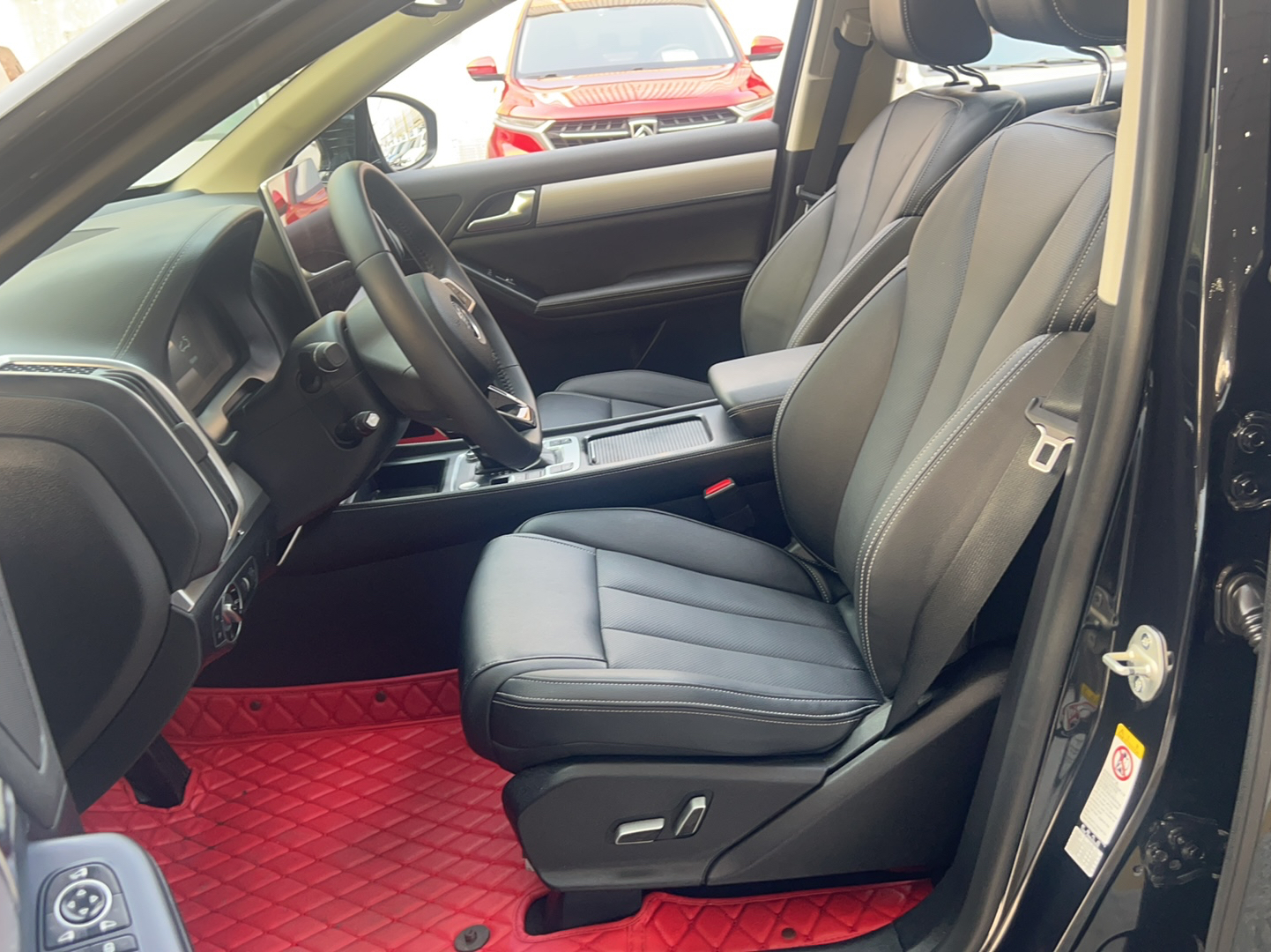 比亚迪 唐 2019款 2.0T 自动智联尊荣型 7座 国VI