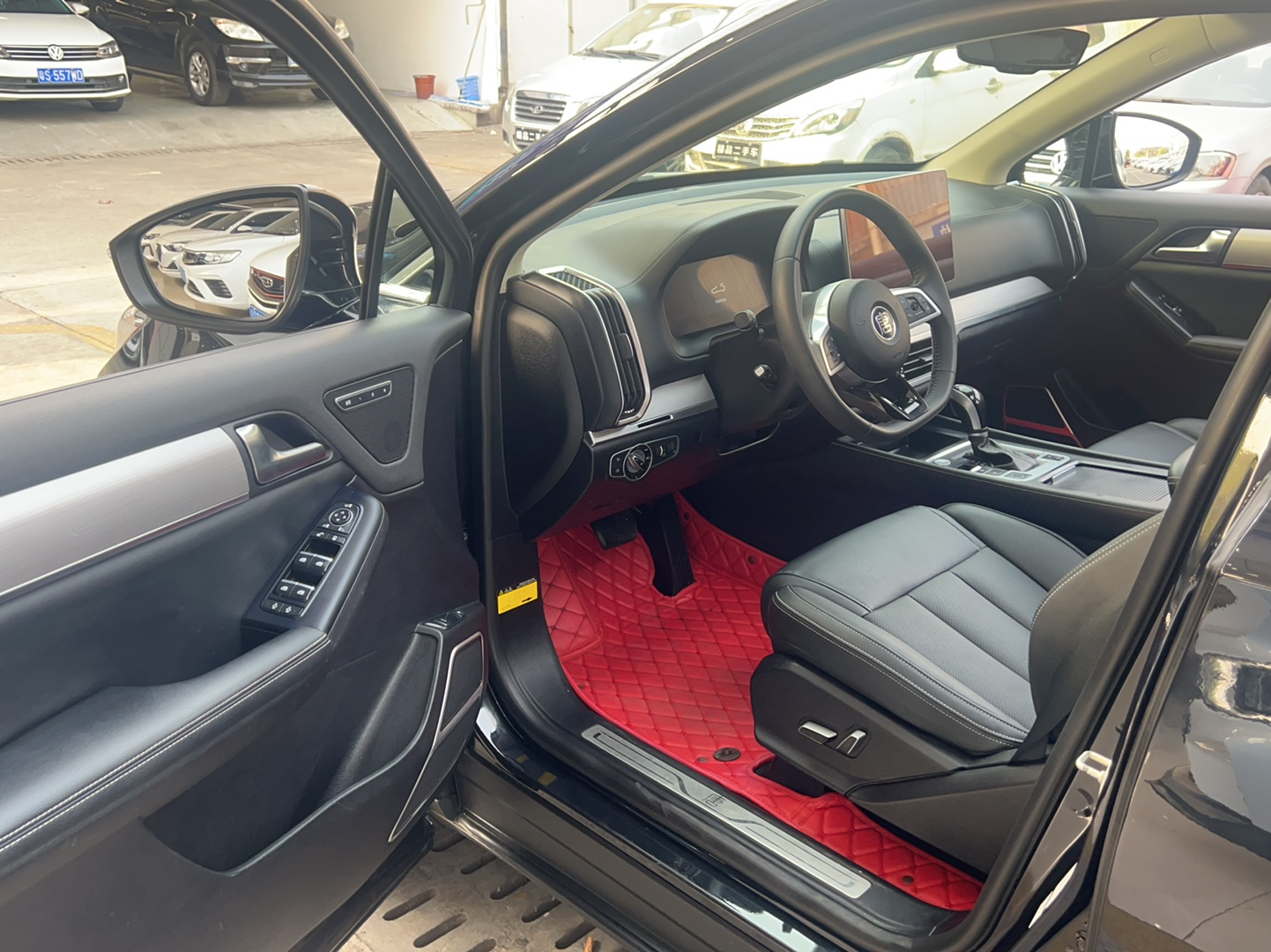 比亚迪 唐 2019款 2.0T 自动智联尊荣型 7座 国VI