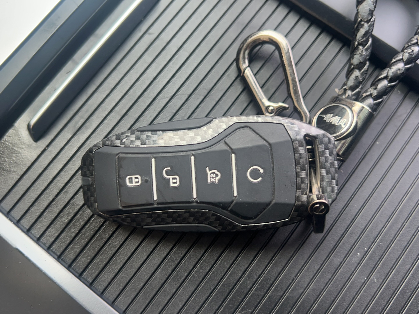 比亚迪 唐 2019款 2.0T 自动智联尊荣型 7座 国VI