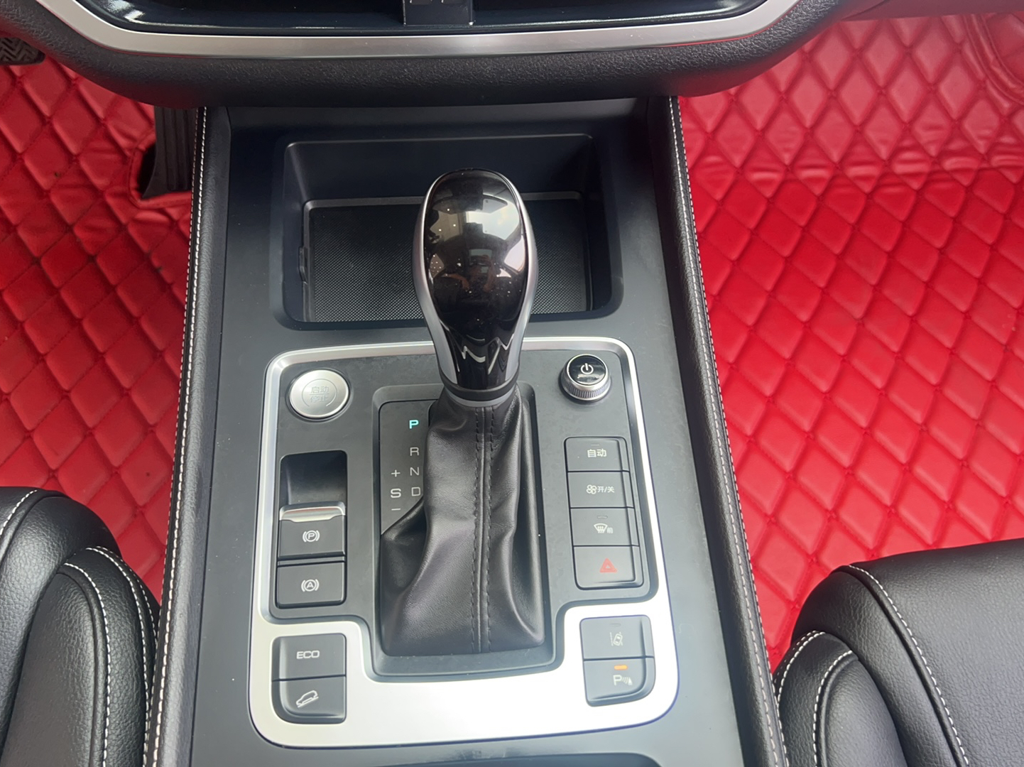 比亚迪 唐 2019款 2.0T 自动智联尊荣型 7座 国VI