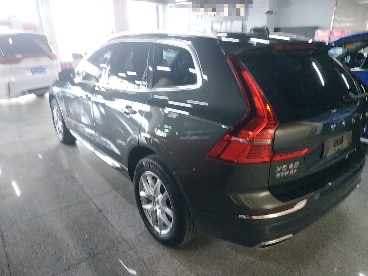 沃尔沃XC60 2021款 T5 四驱智逸豪华版