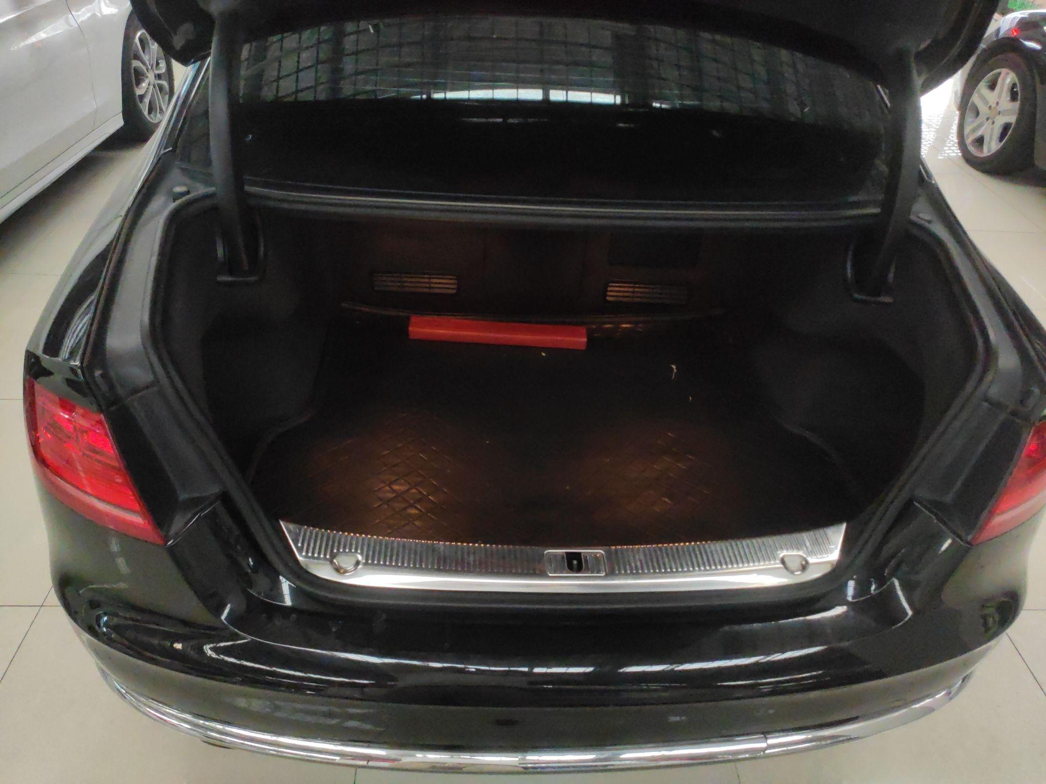 奥迪A8L 2013款 A8L 45 TFSI quattro舒适型(进口)