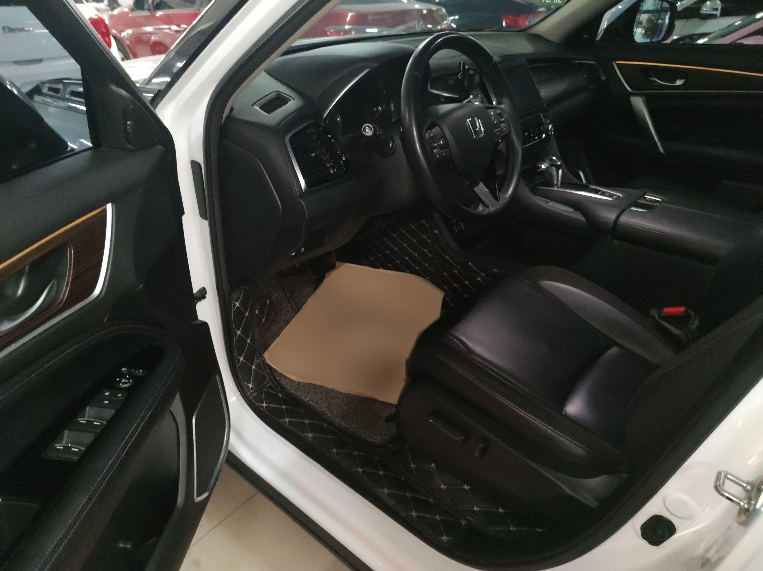 本田 冠道 2017款 240TURBO 两驱尊享版