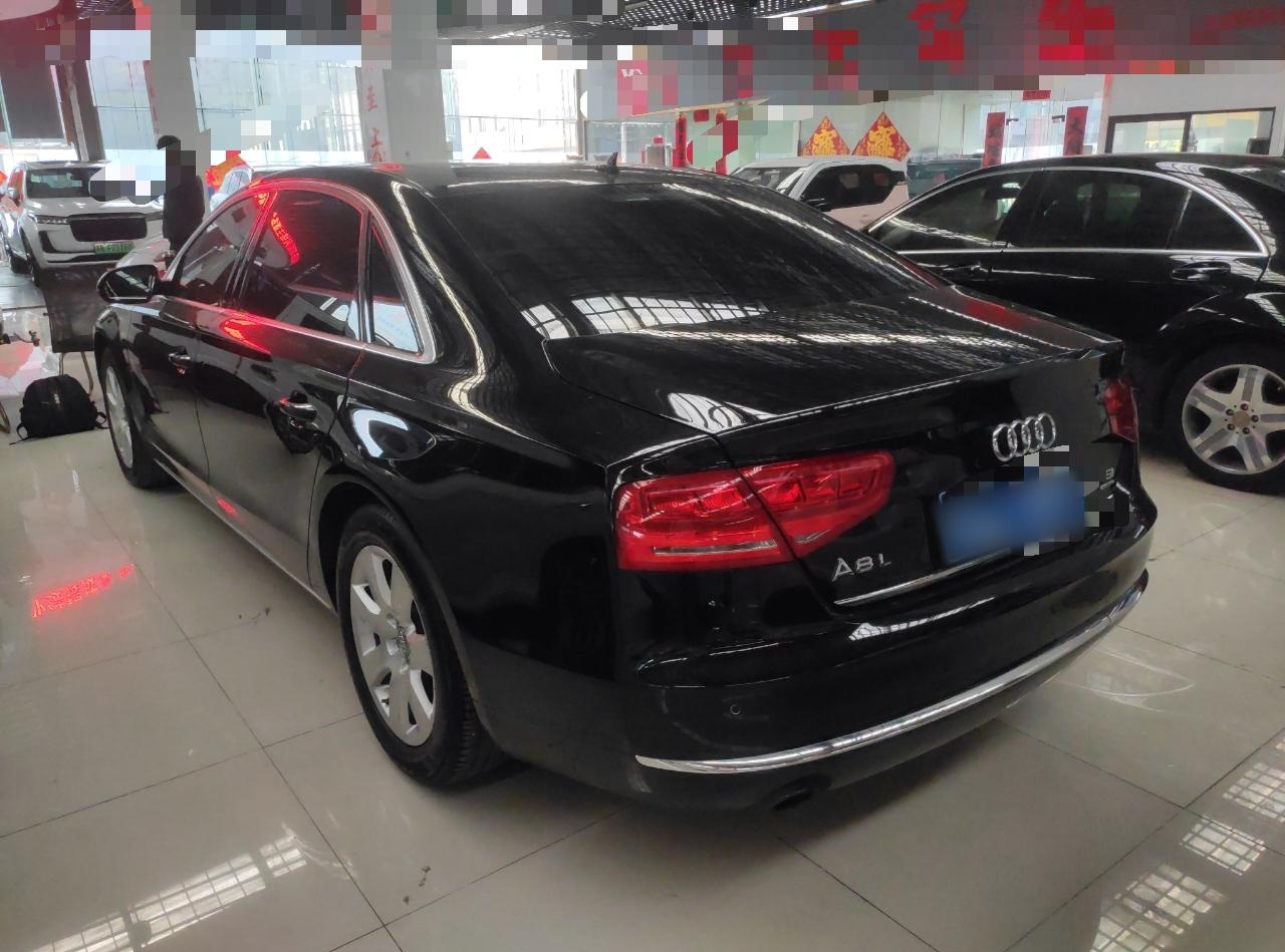 奥迪A8L 2013款 A8L 45 TFSI quattro舒适型(进口)