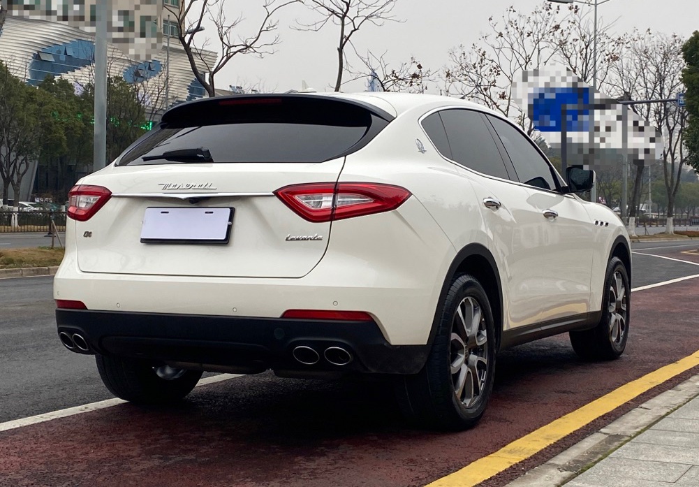 玛莎拉蒂Levante 2019款 3.0T 350Hp 标准版 国VI