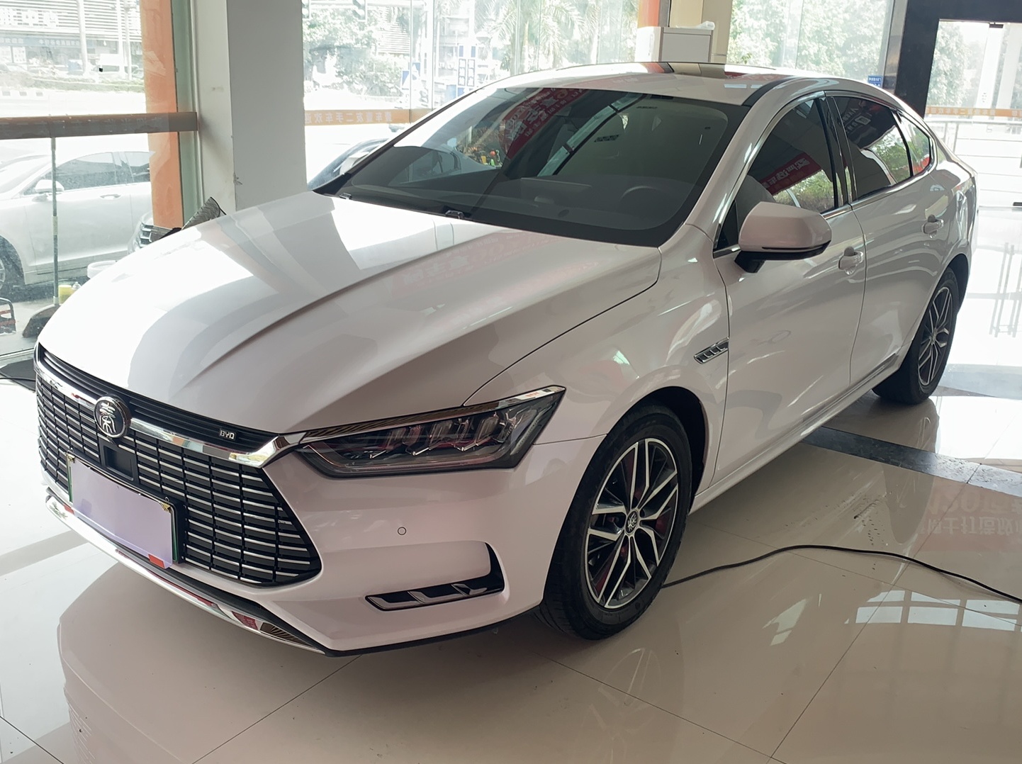 比亚迪 秦Pro新能源 2019款 EV 超能版 高功率智联领耀型