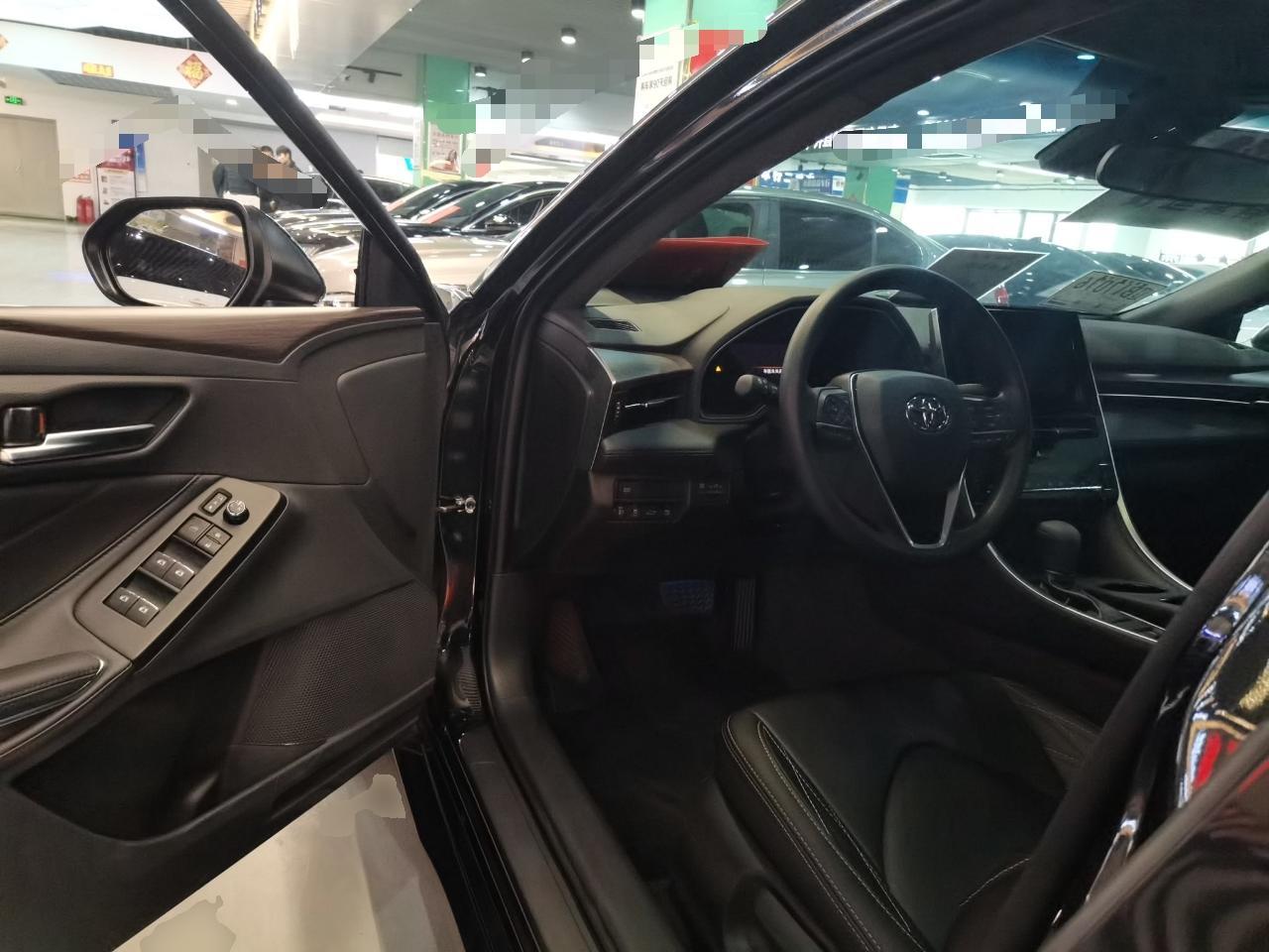 丰田 亚洲龙 2022款 2.0L 进取版