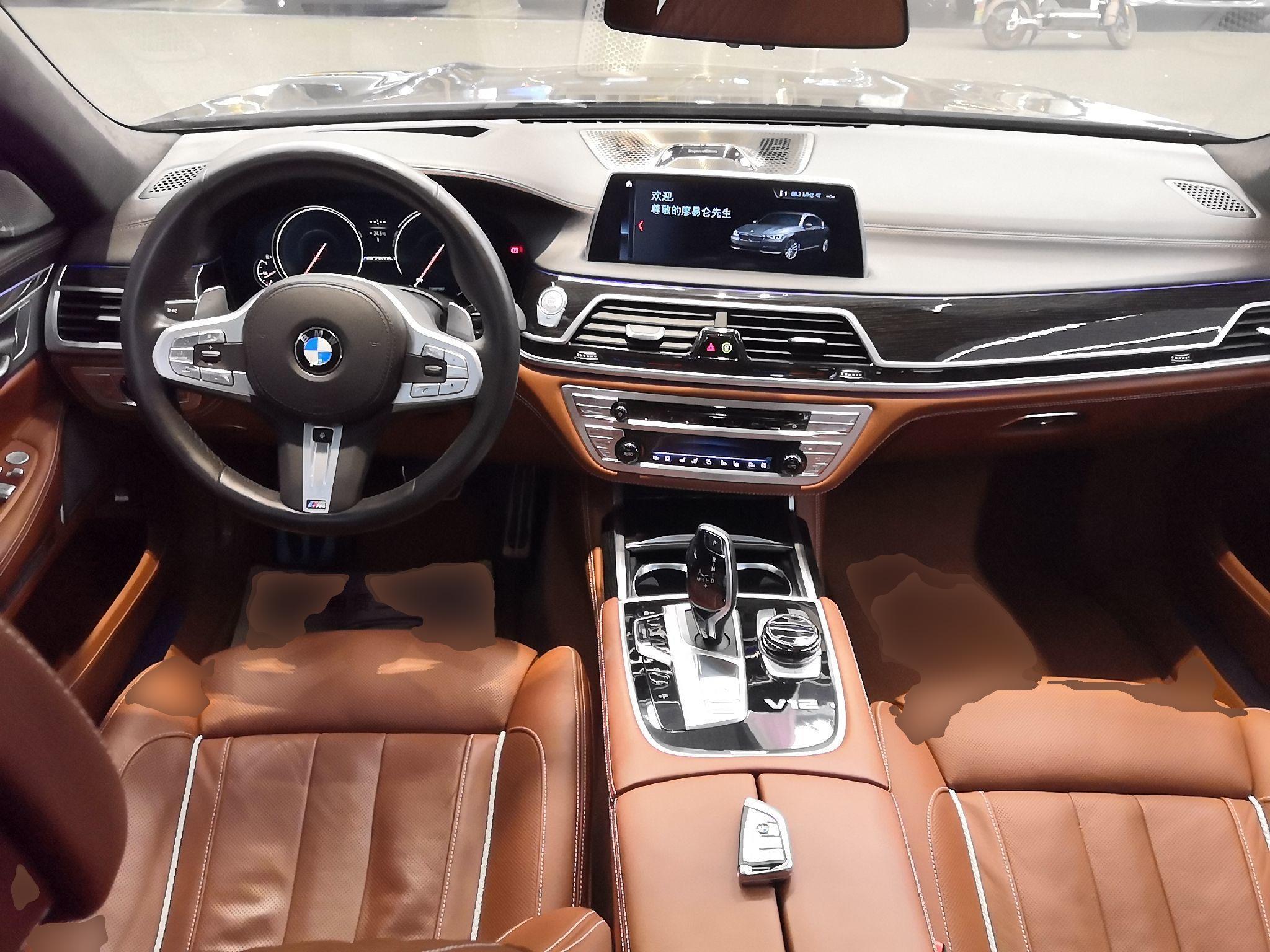 宝马7系 2018款 M760Li xDrive(进口)