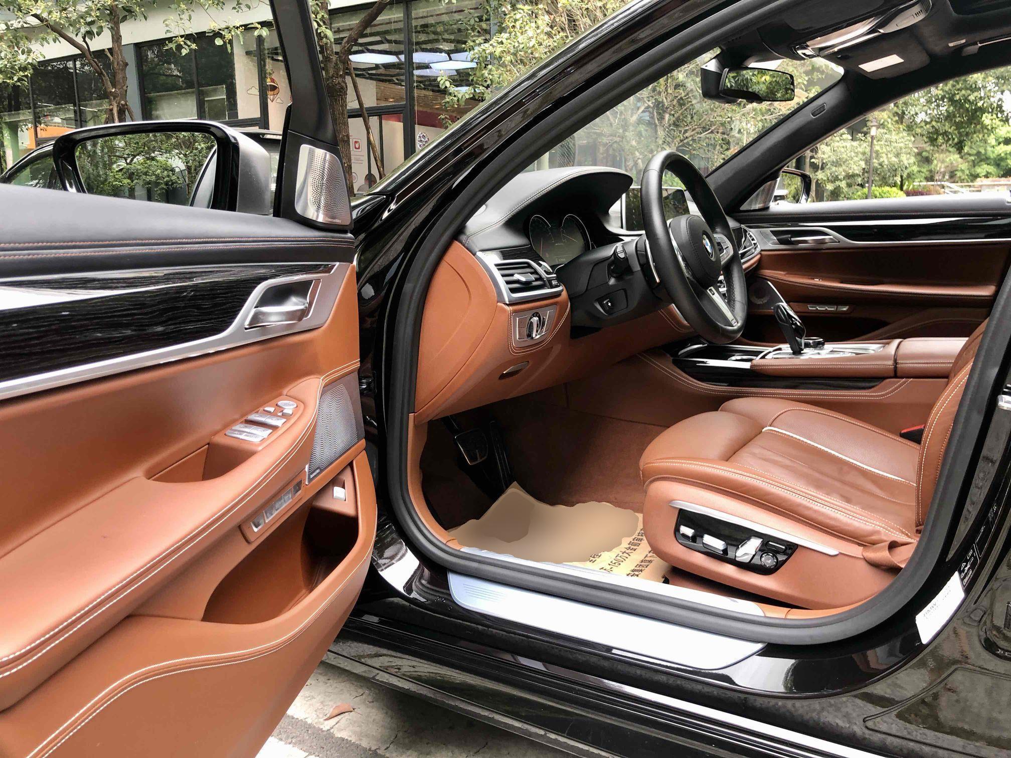 宝马7系 2018款 M760Li xDrive(进口)